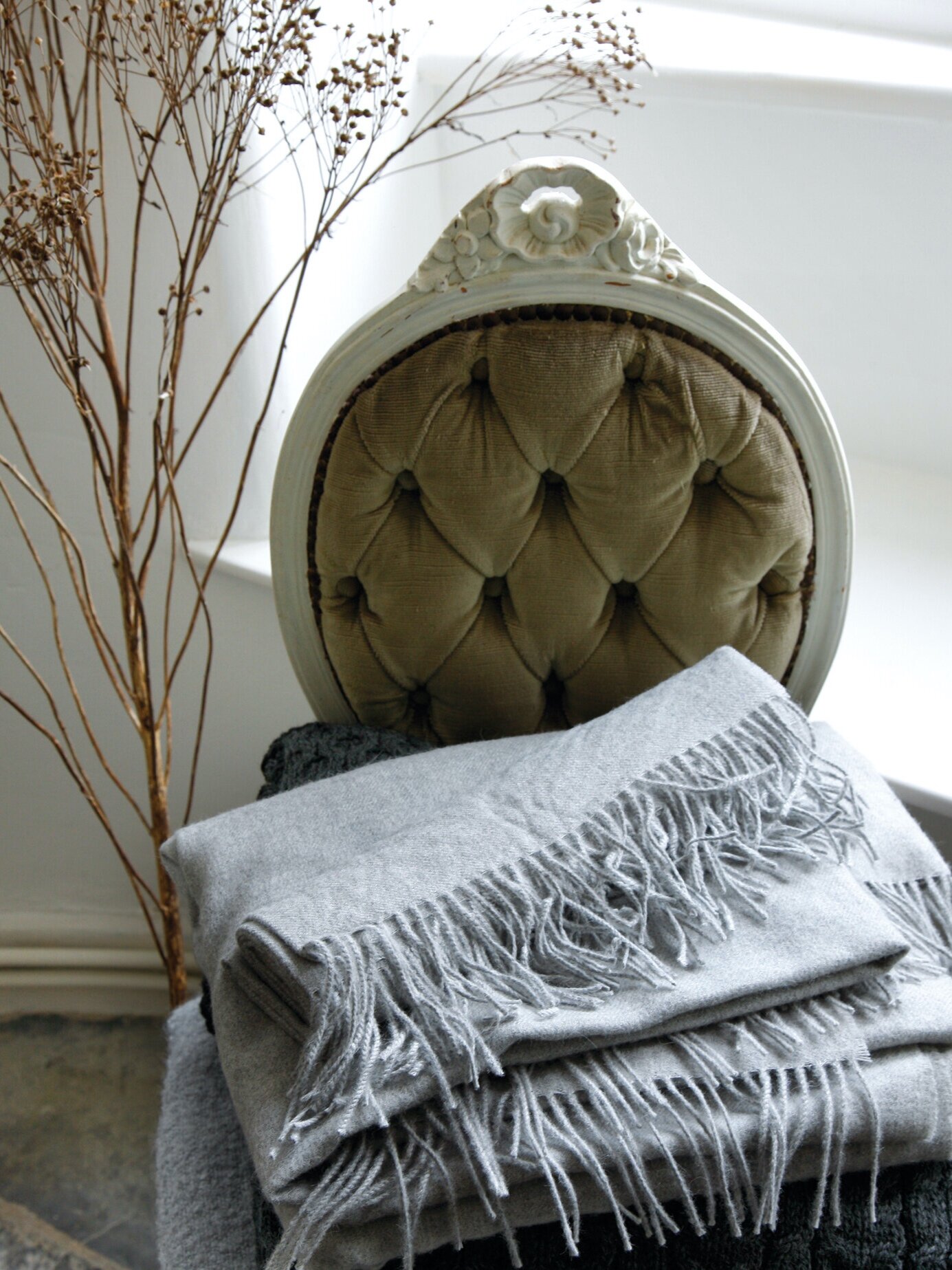 RANDOM+THATCH+-+chair+and+blanket.jpg