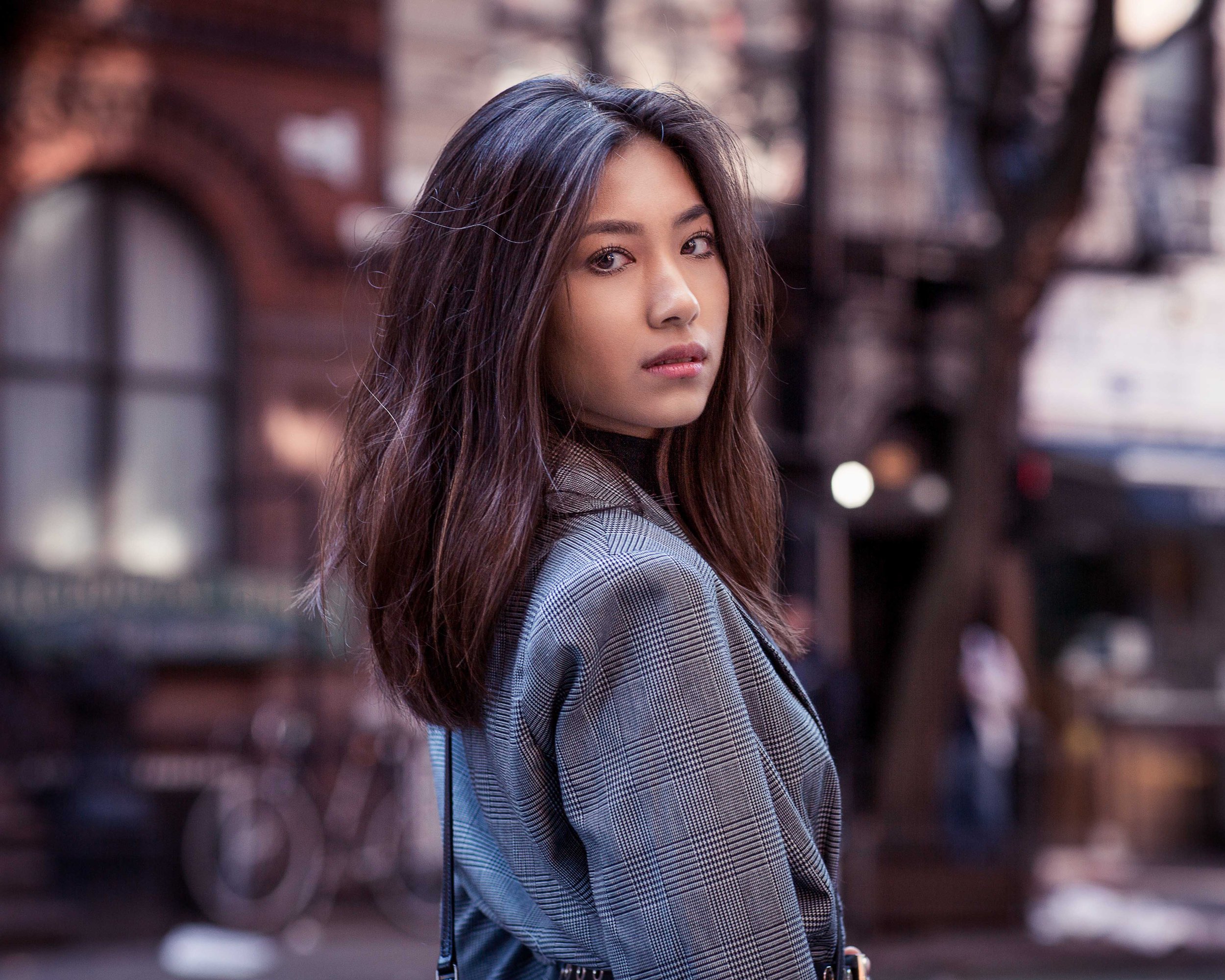 Yvonne Turn 1.2 - 8x10.jpg