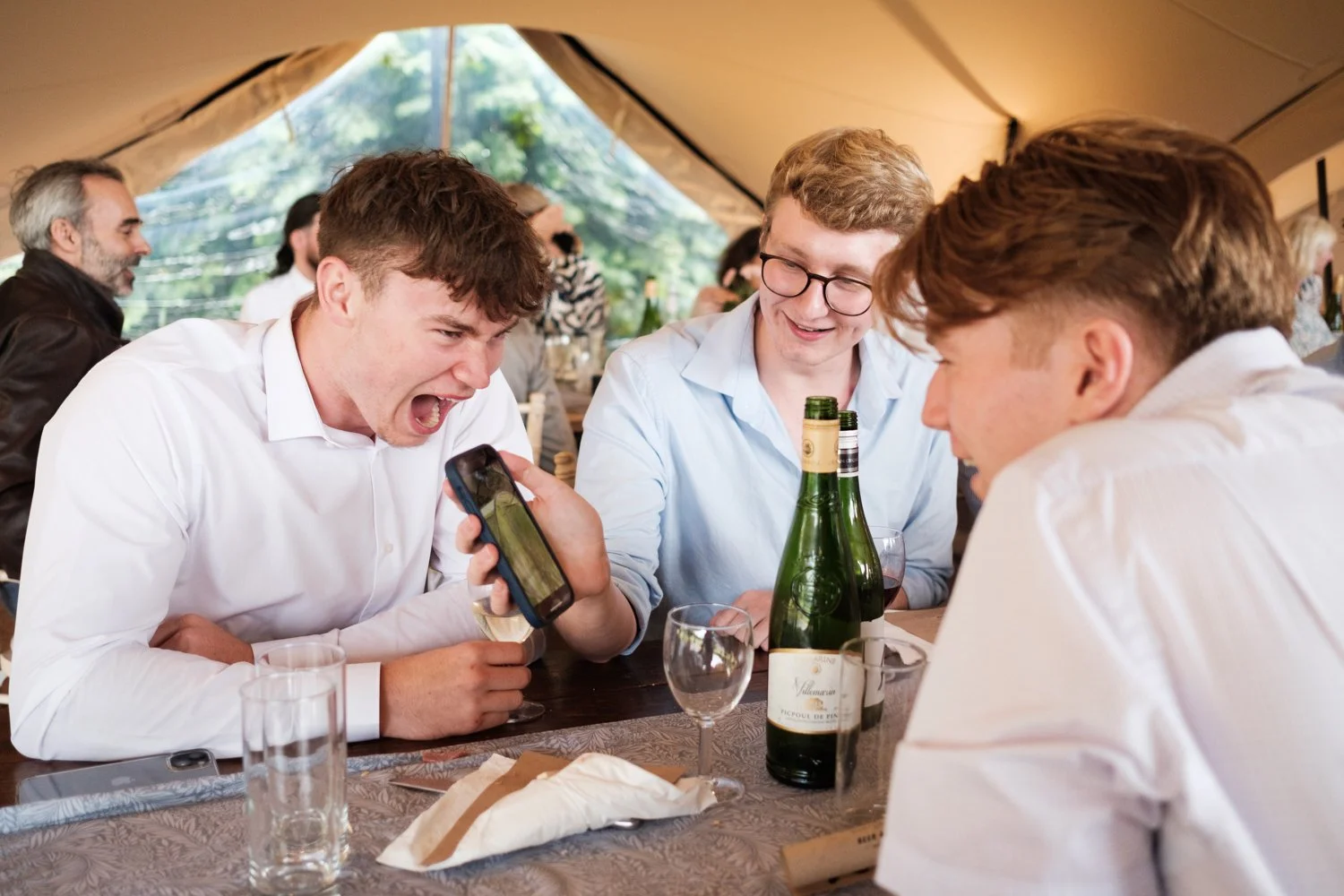 Fun-Wedding-photographer-Stroud-1.jpg