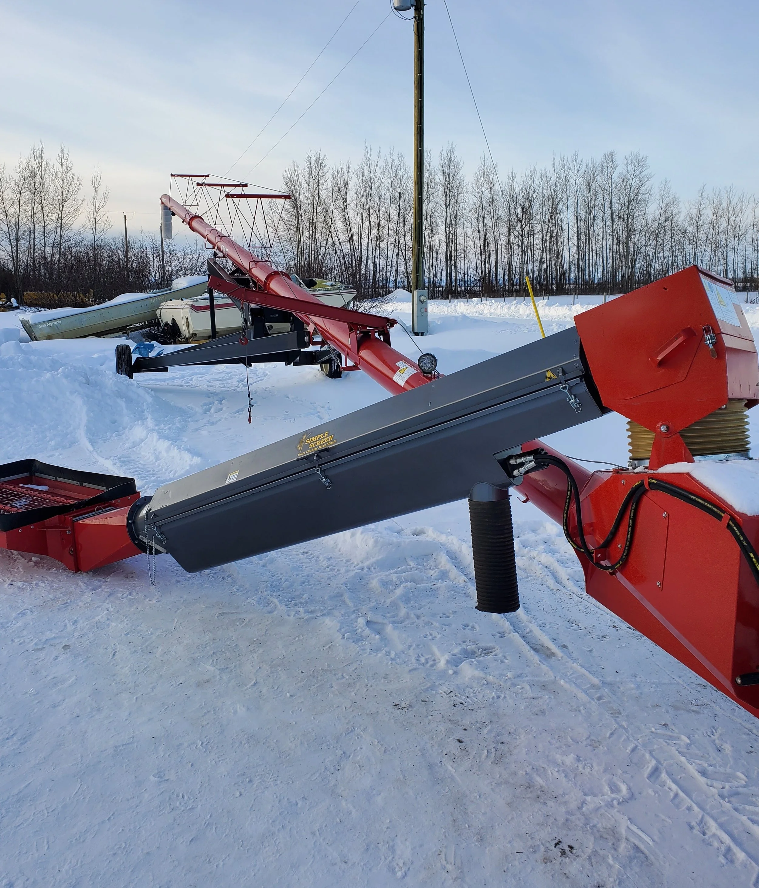 Simple Screen Grain Cleaner in a snowy setting