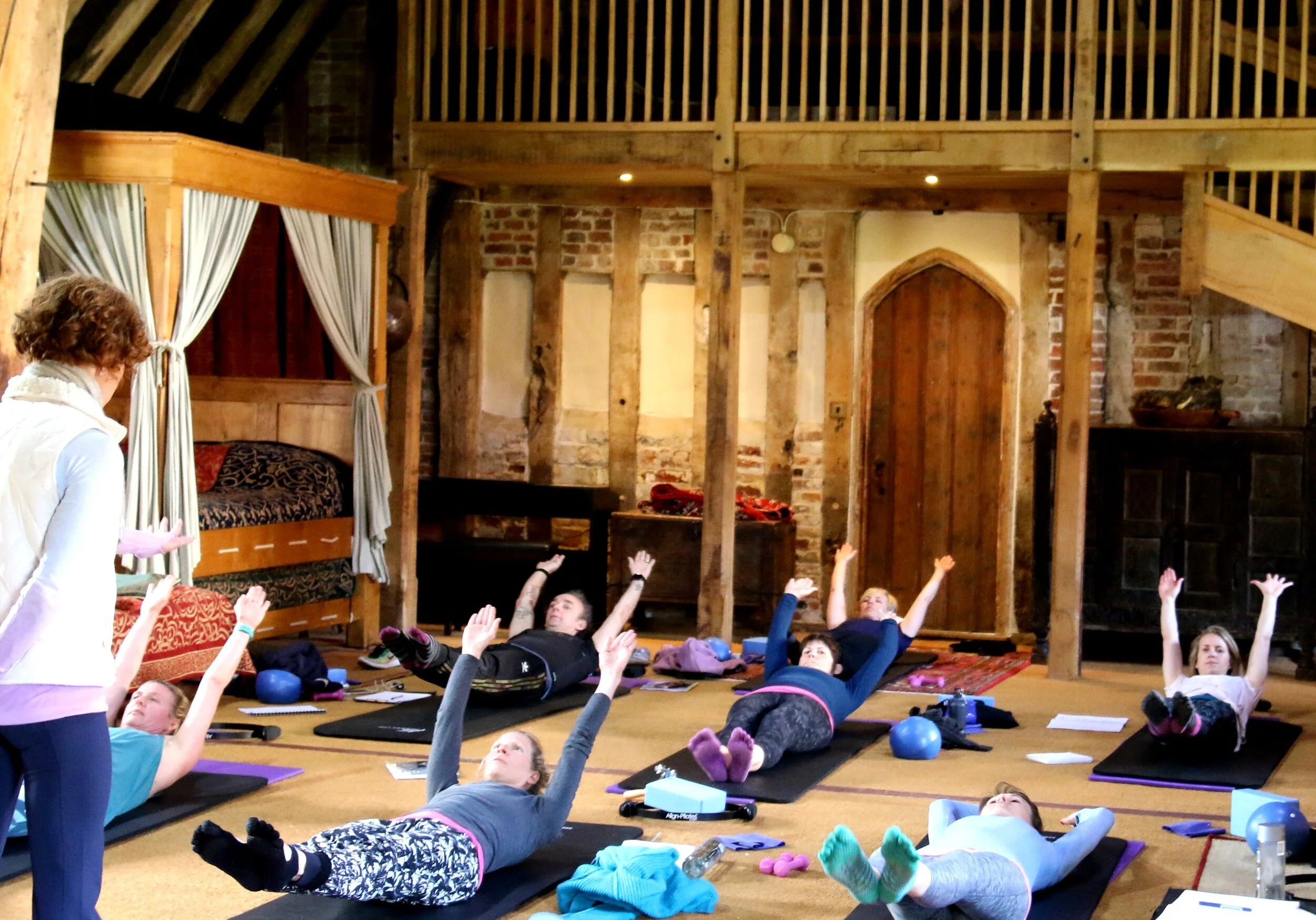 Yoga, pilates, acroyoga - space to move