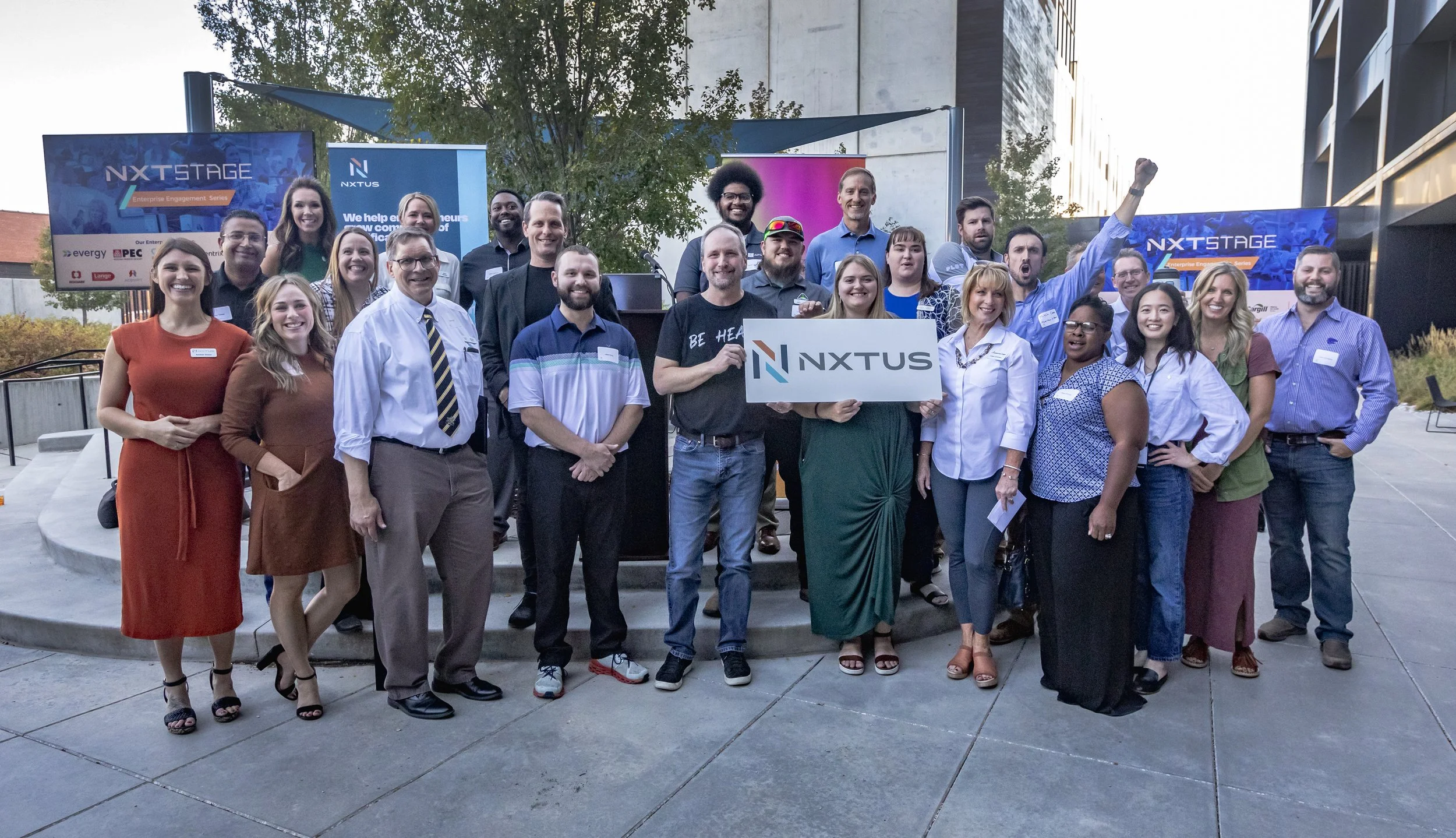 20 GrowthMinded Startups Complete FirstEver Program That Provides