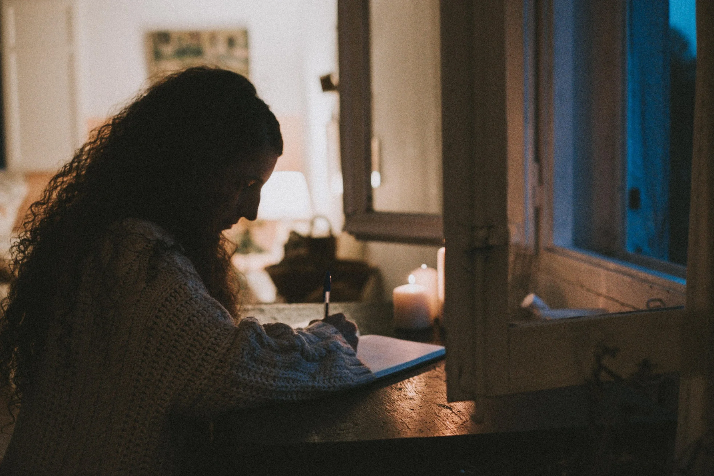 Contenido astrológico y journaling