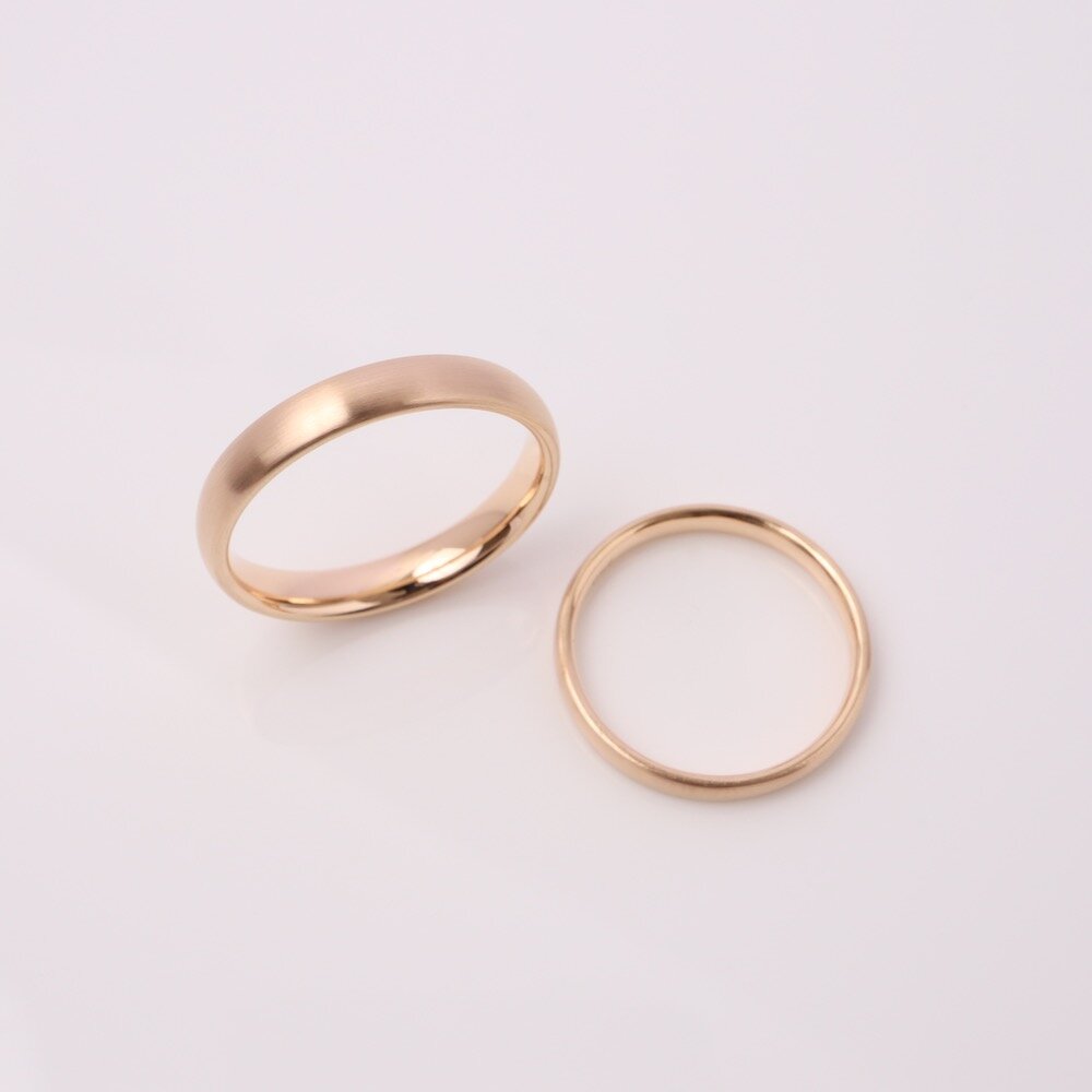 Schmuck_Langguth_Trauringe-Roségold_Oval_Schmal_03.jpeg