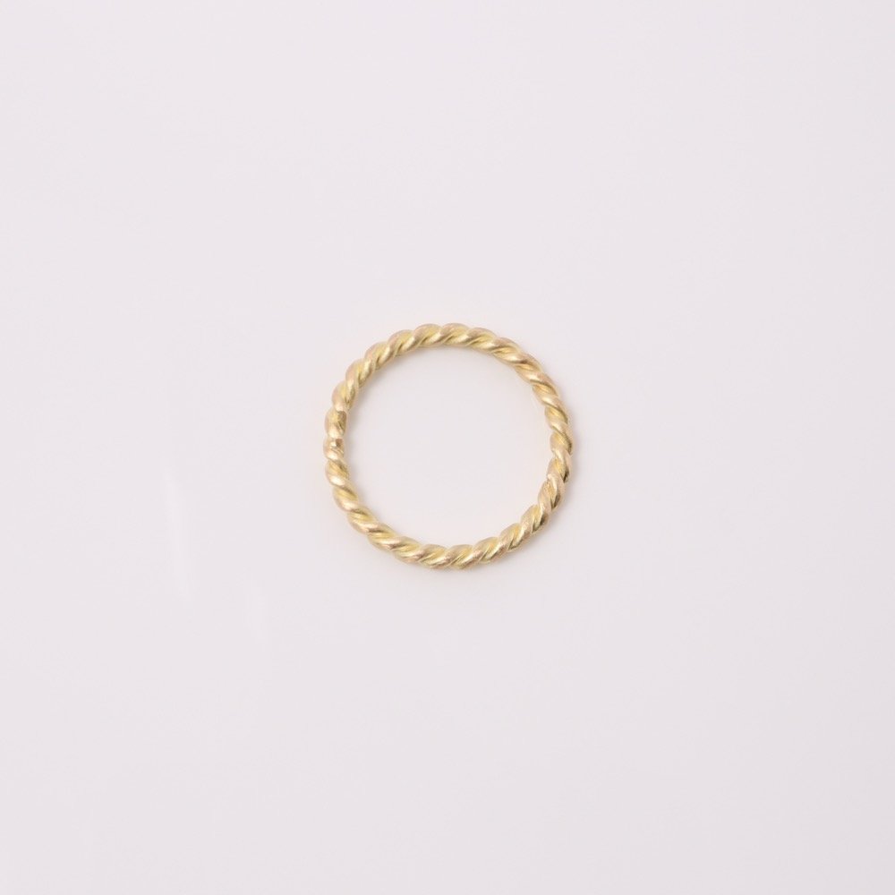 Schmuck_Langguth_Kordelring_Gold_01.jpeg