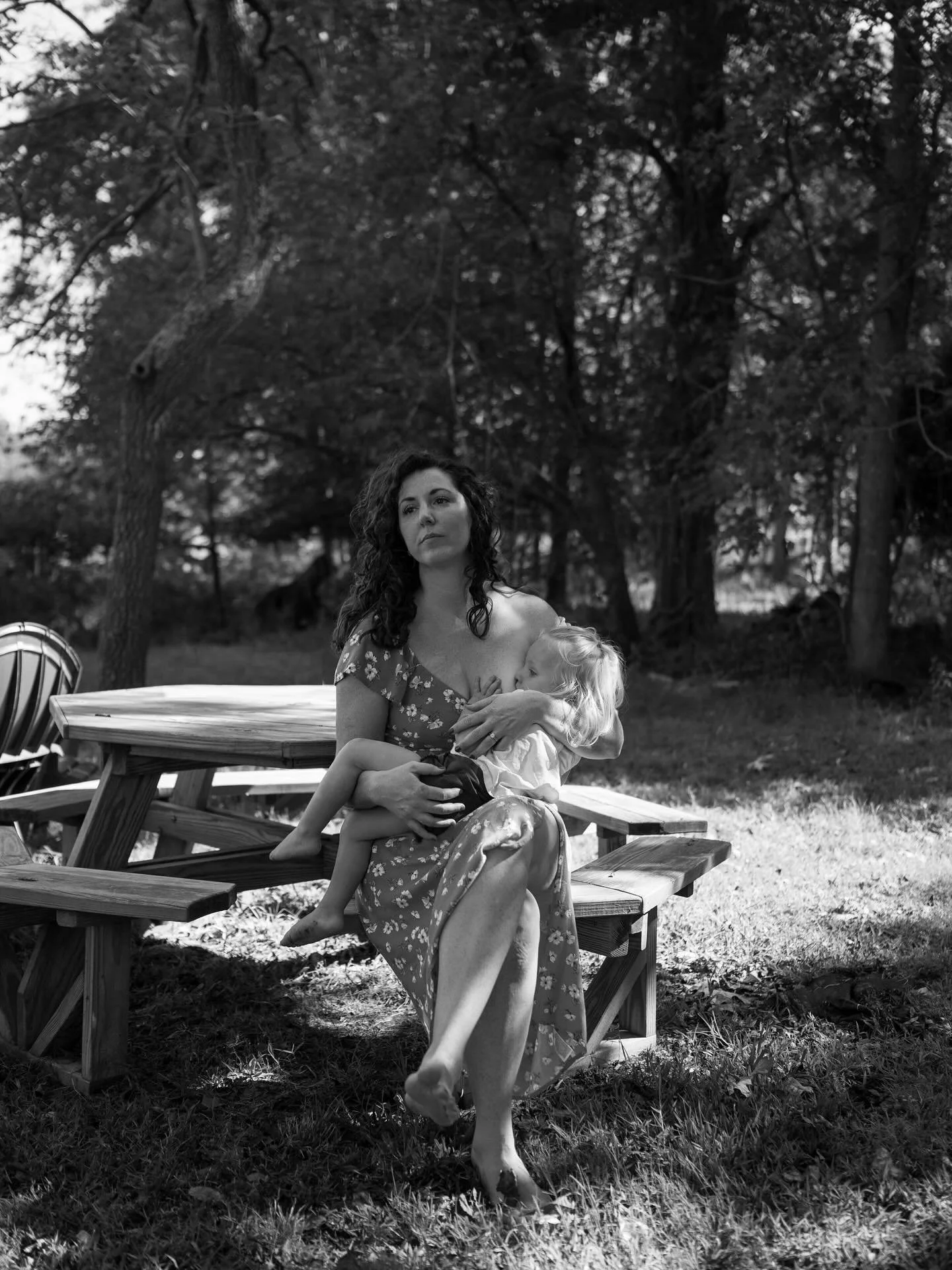 I'm so in love with these photos @emoore_photo 🤍 
This is exactly how we spent our entire summer. 

Thank @rachel.larsen.weaver for inviting us to spend the afternoon with you and so many skilled artists