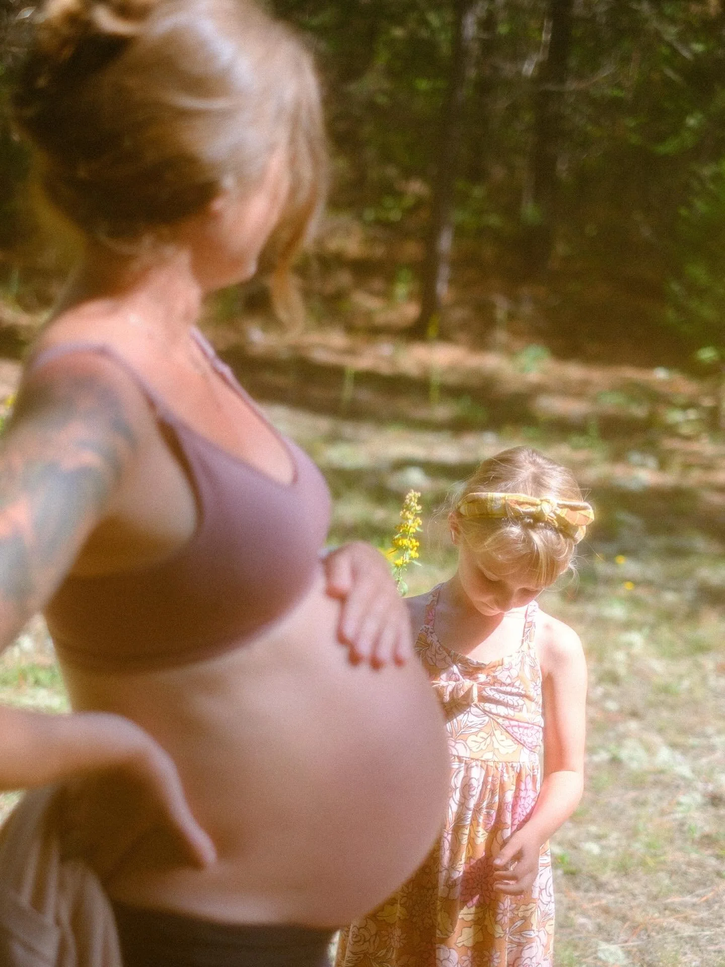 When a photo session ends in a magical walk through the woods 👌🏼

Photos of @nourishthemessy who welcomed me into her home to capture those last few weeks of waiting