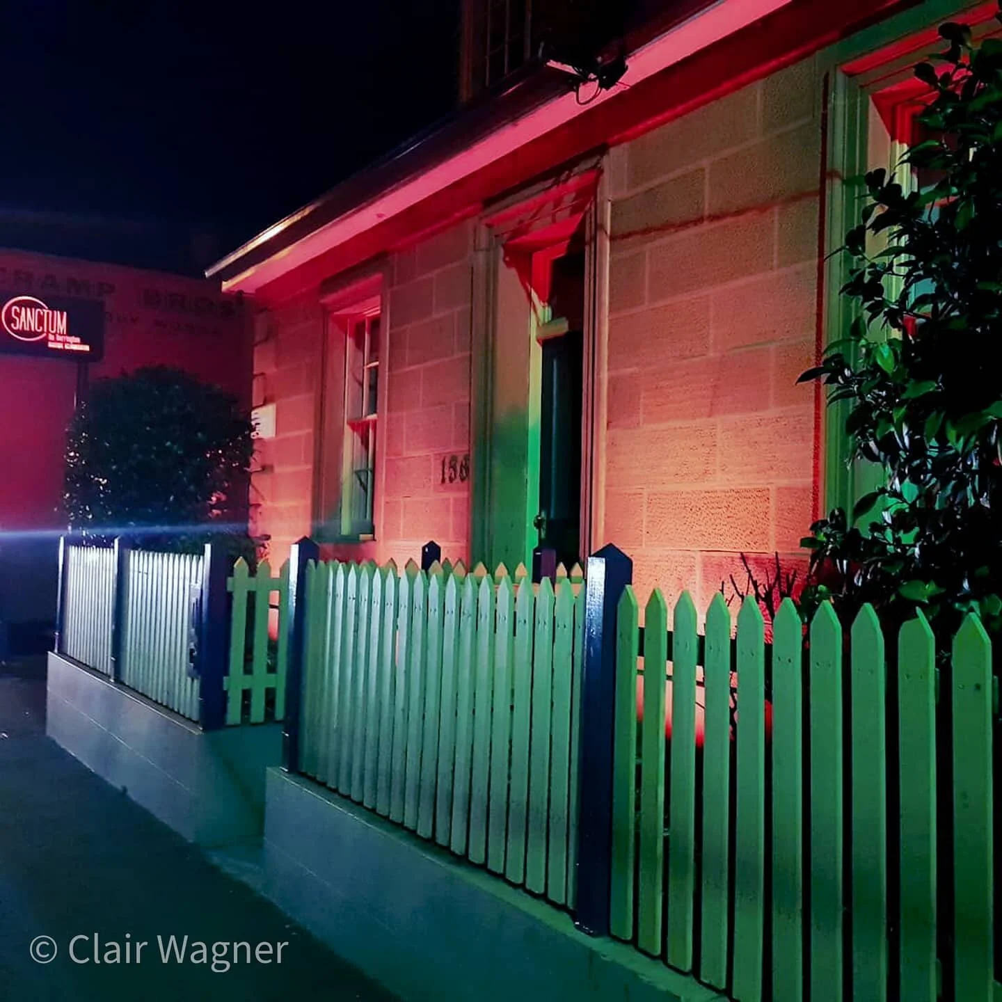 Dark Mofo 2021!! Lets paint the town red!!.
.
.
.
.
.
.
.
.
#darkmofo#pttr2021#hobarttown#hobartandbeyond#tourismtasmania#heritagehouse#redlights#airbnbaustalia#darktown#visittasmania#festivaltime#family#friendsonholiday#winter#tourhobart#funtimes#bo