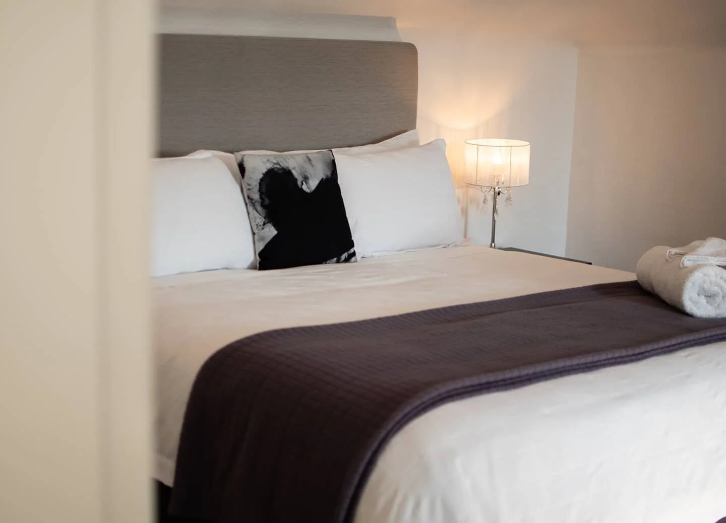 One of many amazing reviews from happy guests.

"Just the break we needed in such a beautiful setting. We will be back" 🤎
.
.
.
.
.
.
.
.
.
Captured by @hannahbarkerphotography 

#luxuryaccommodation#boutiqueaccommdation#travel#airbnbausta