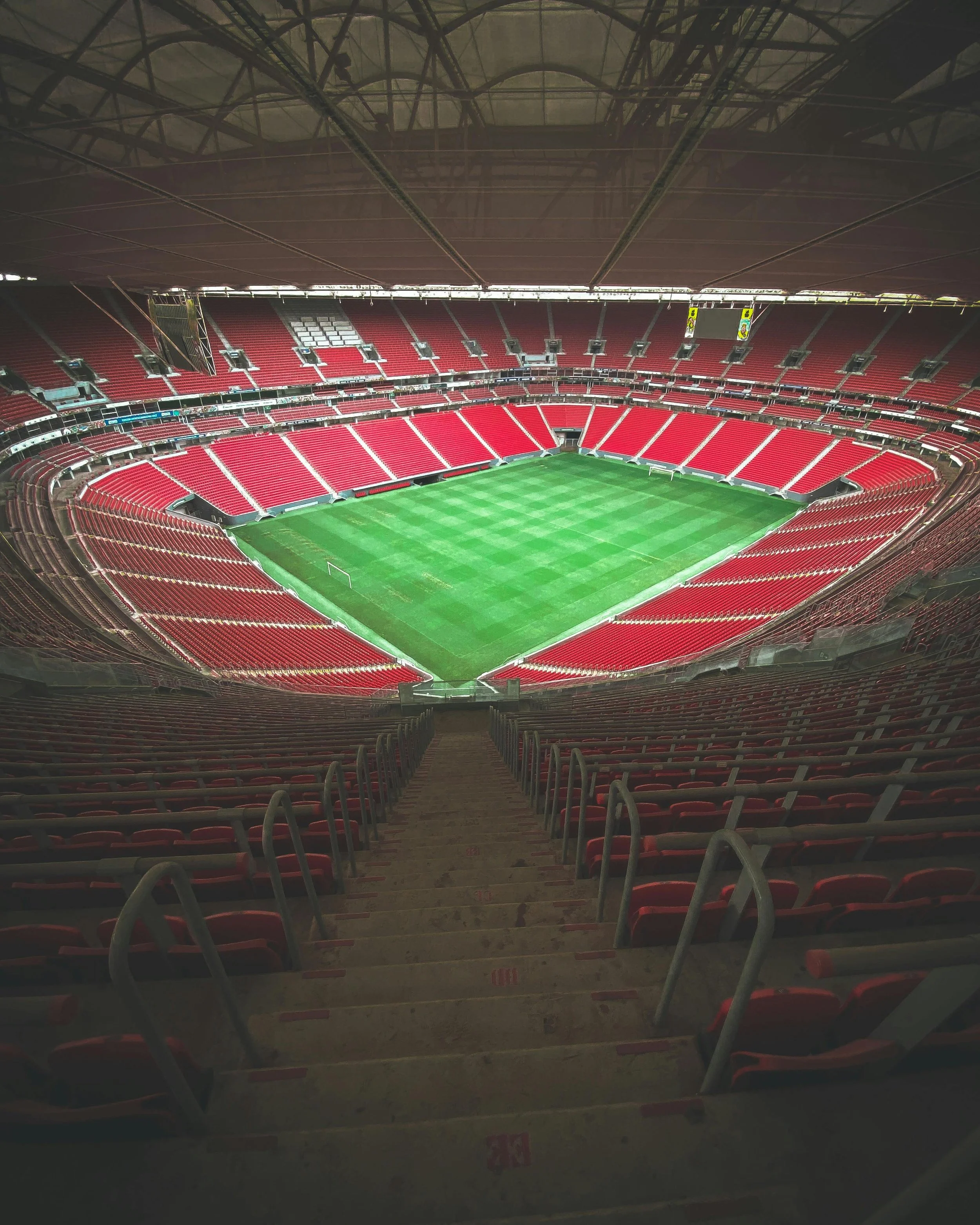 Solving Indoor Wireless Coverage Challenges in Stadiums and Sports Facilities