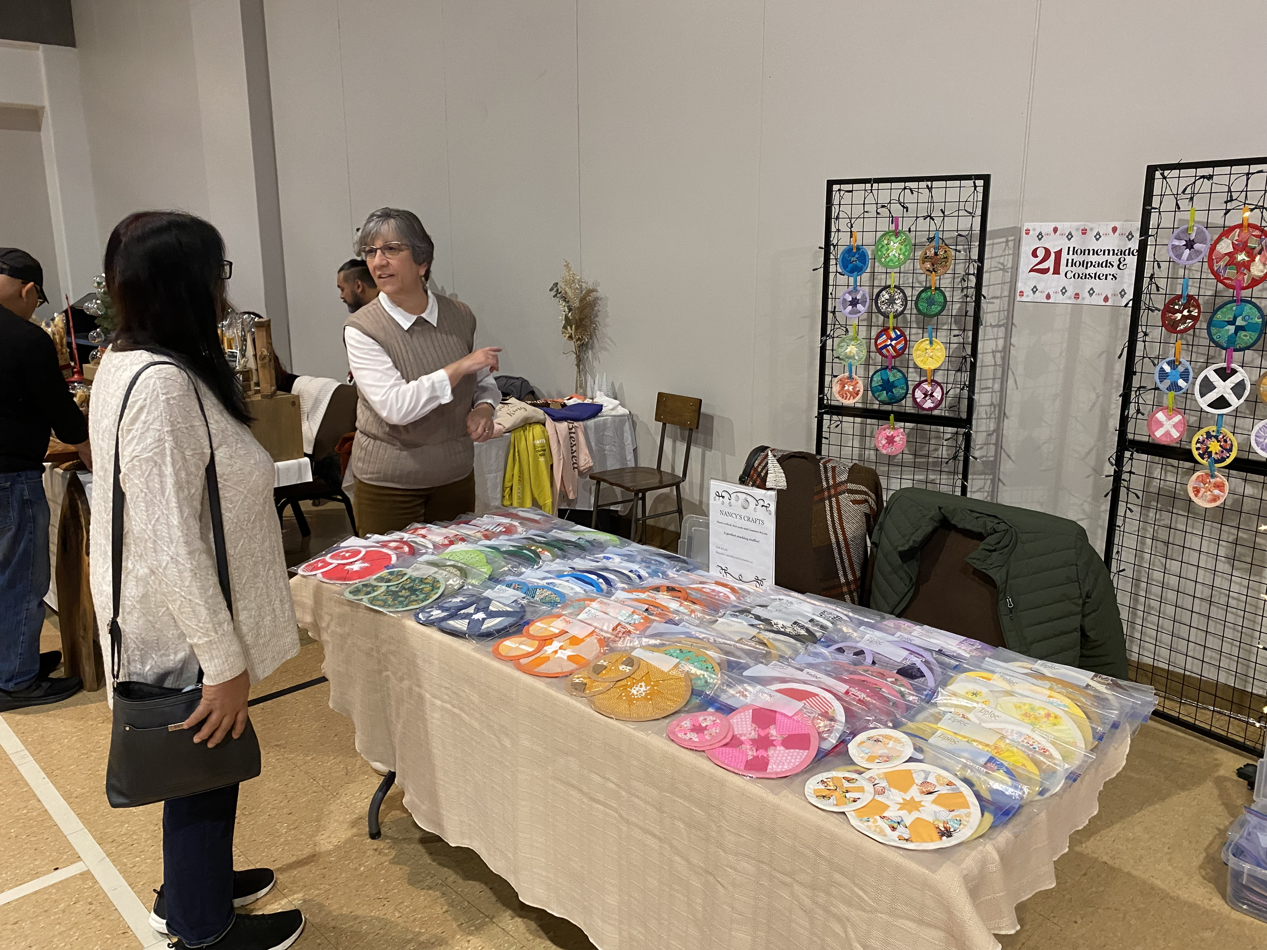 Vendors (10).png