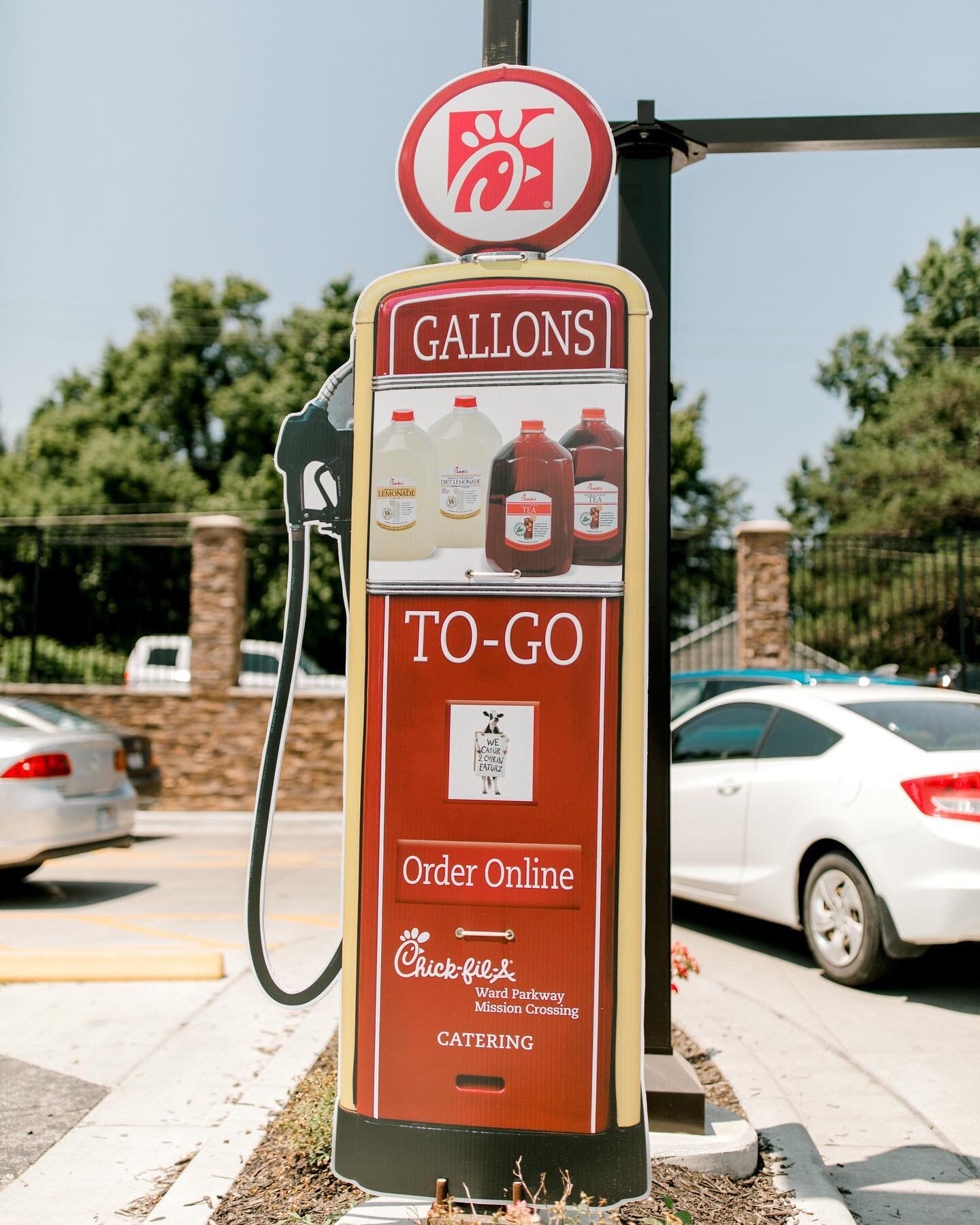 Gallons to go! Come fill up at CFA next time you&rsquo;re needing a gallon of our Chick-fil-A Lemonade or Freshly Brewed Tea ⛽️