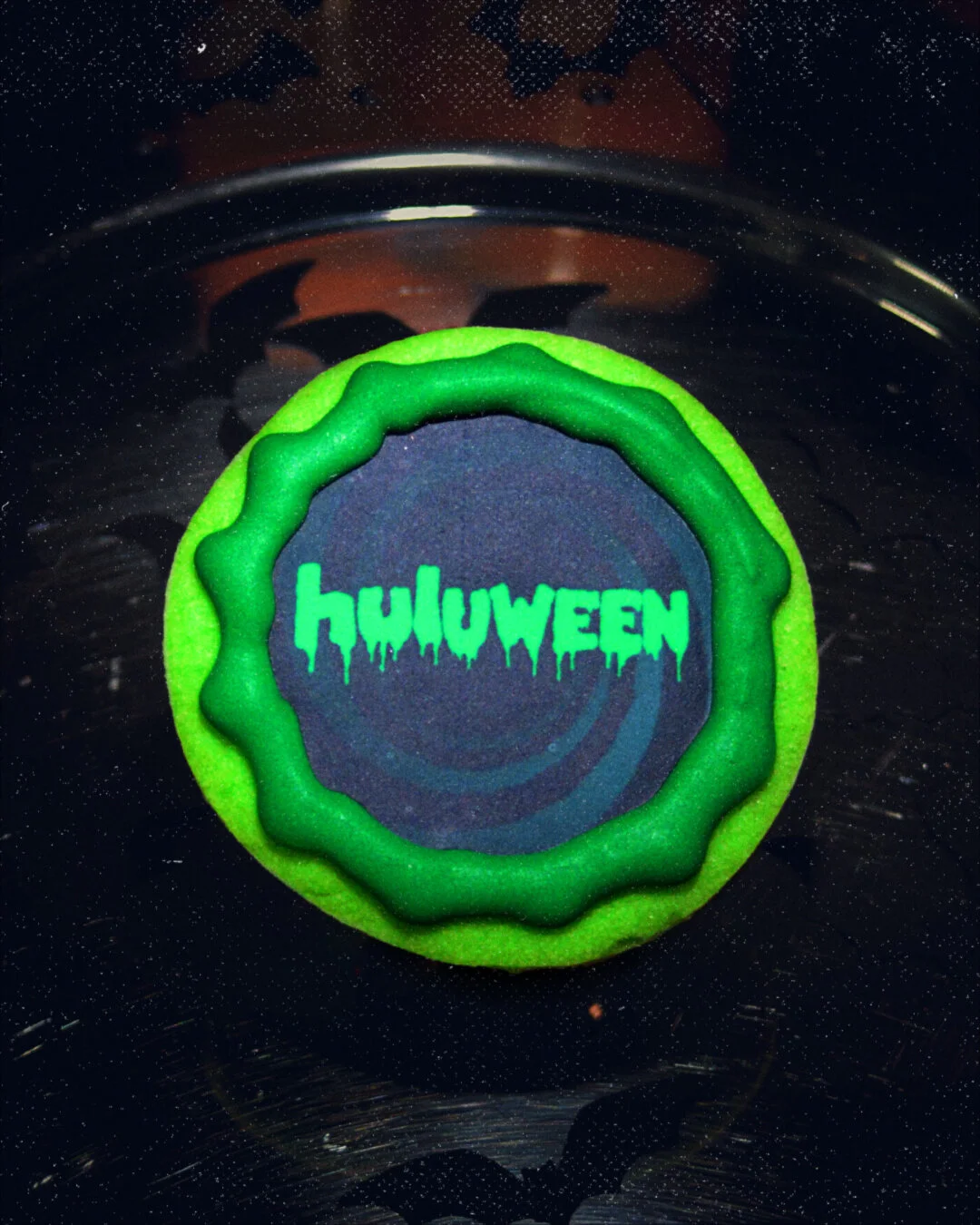 Hulu_HuluBrand_Social_Huluween_CookiesCarousel_04_JP_R2.jpg