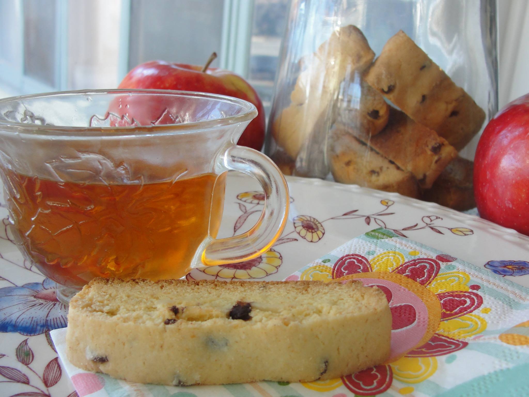 homemade biscottie and tea.jpg