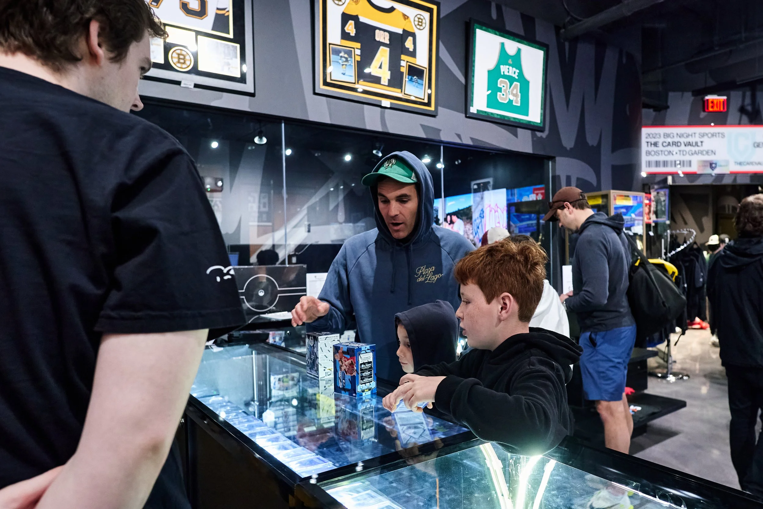 20250510_BIG NIGHT LIVE_CAUSEWAY CARD SHOW_[066] - @ERIKLORCH.jpg