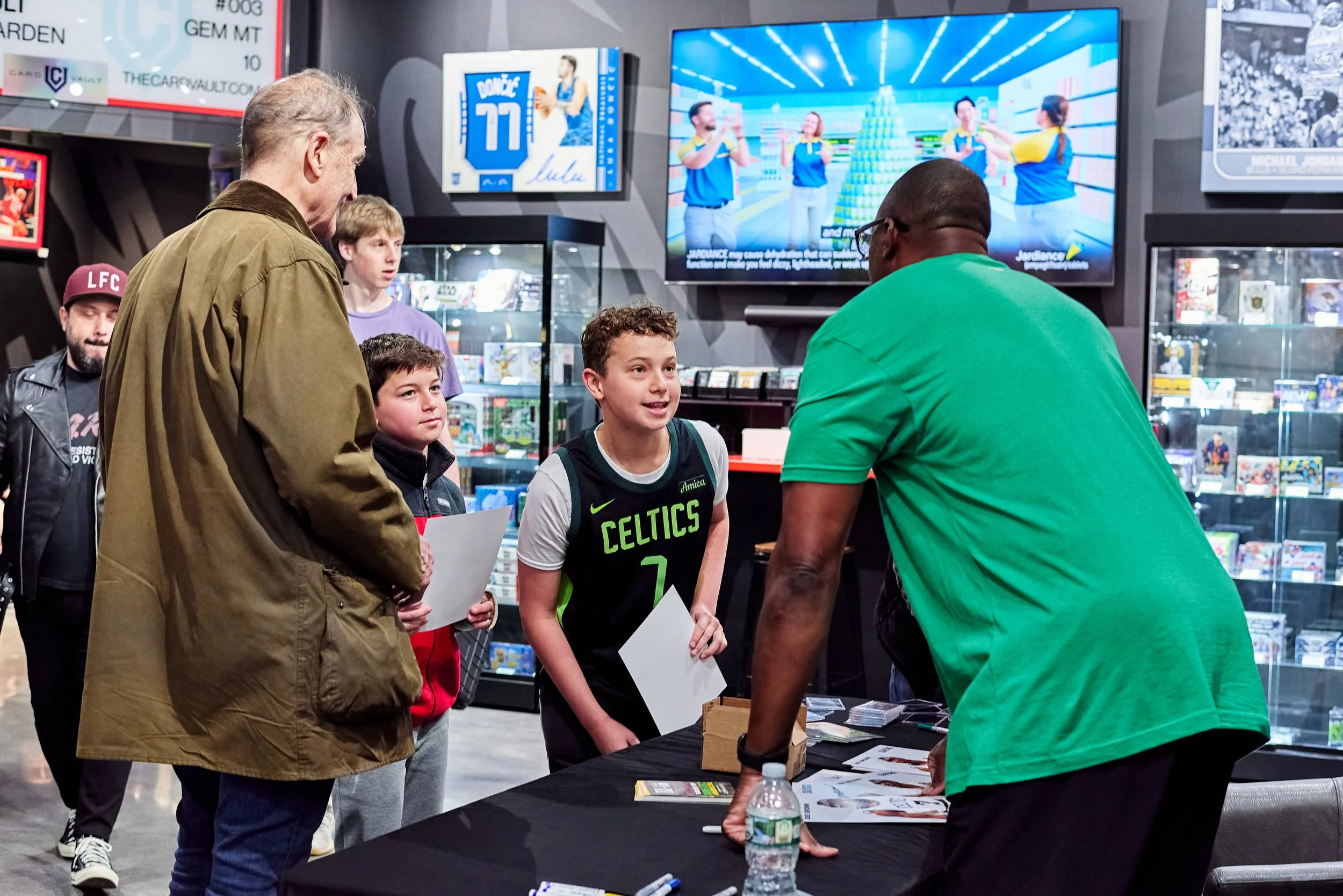 20250510_BIG NIGHT LIVE_CAUSEWAY CARD SHOW_[101] - @ERIKLORCH.jpg