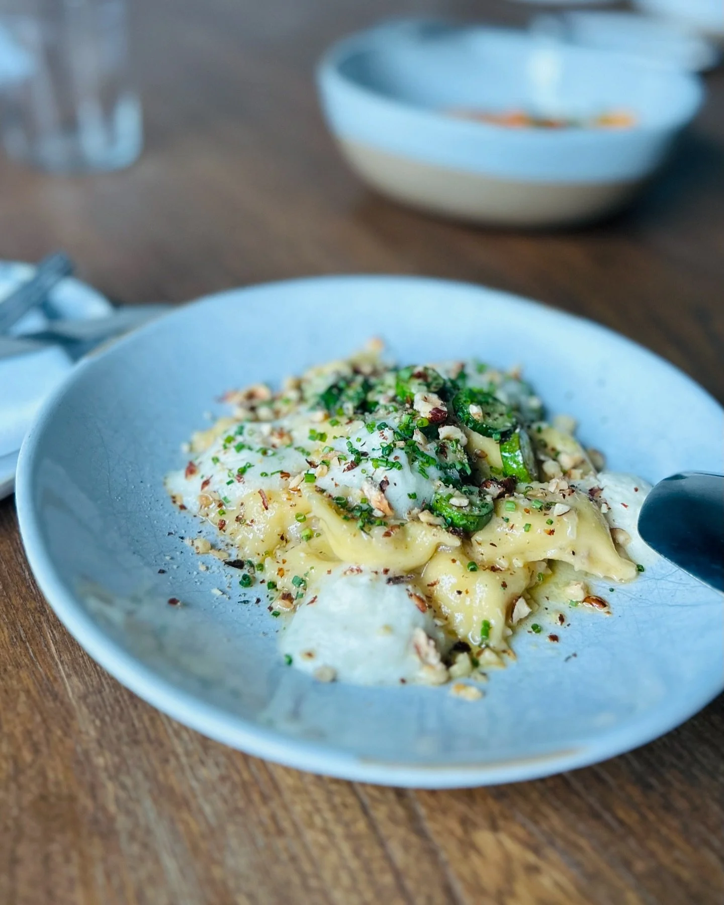 Are you choosing red or white for Pasta &amp; Wine Tuesday? 🤔 Decisions, decisions.. 

#autumnseattle // #generalharvestseattle 
.
.
.
#photooftheday #seattlelife #foodlover #dailyfoodfeed #forkyeah #eats #feedfeed #foodpics #topfoodnews #huffpostta