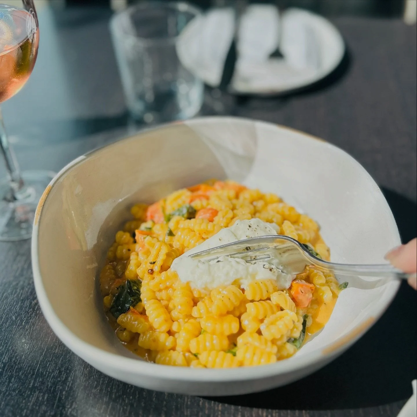 Labor Day weekend may be over, but that doesn&rsquo;t mean the fun has to end! Start your week with one of our favorite deals &ndash; Pasta &amp; Wine Tuesday 🍝🍷✨

Pictured: Cavatelli with cherry tomatoes, garlic, topped with burrata

#autumnseattl