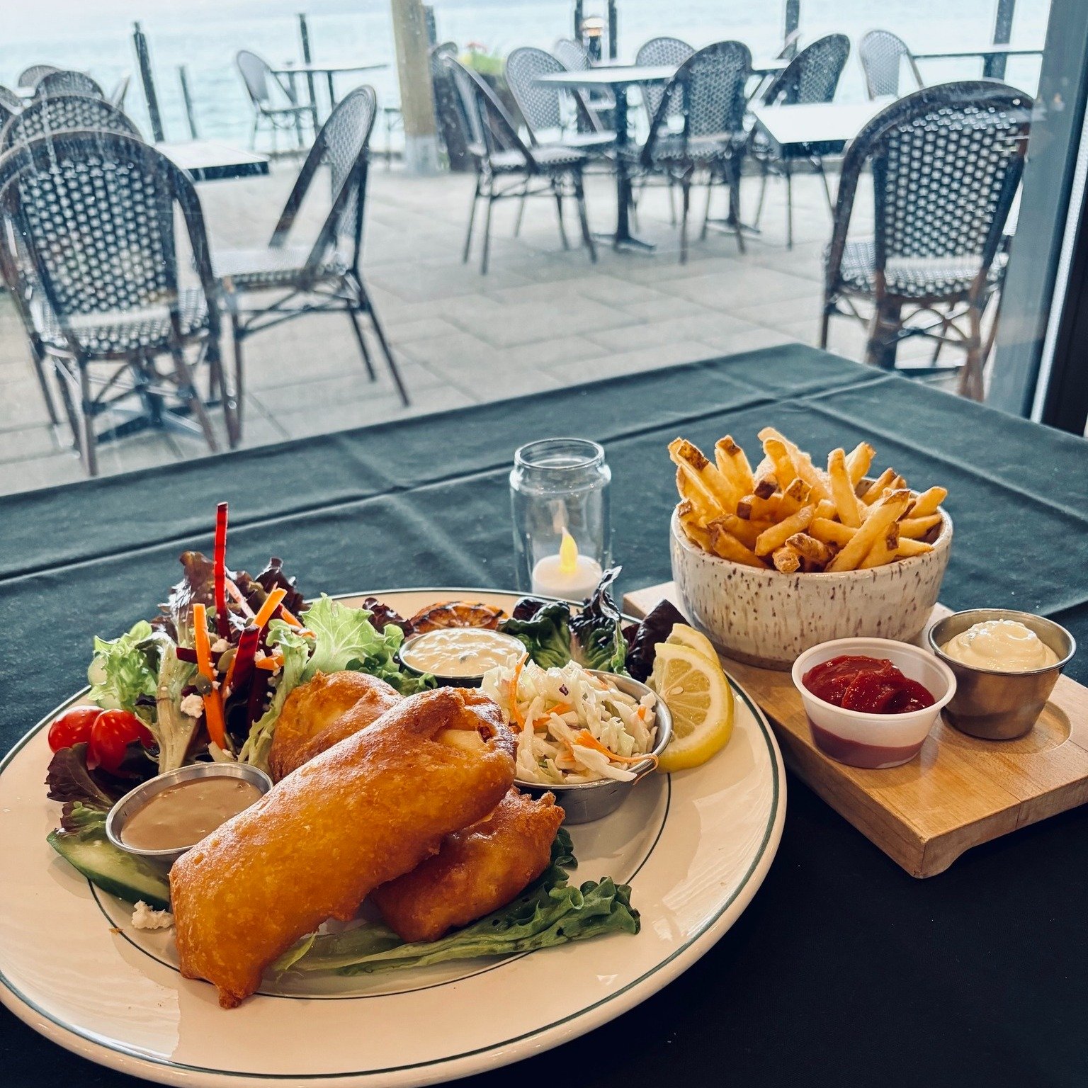 It's Tuesday, which means you can enjoy our Fish &amp; Chips for only $22! 🎣 Line-caught Ling Cod, served with fries + coleslaw, yum 🤤 (Please note: photo shows Fish &amp; Chips meal with a side salad, available for an extra charge)
.
😎 Our patio 