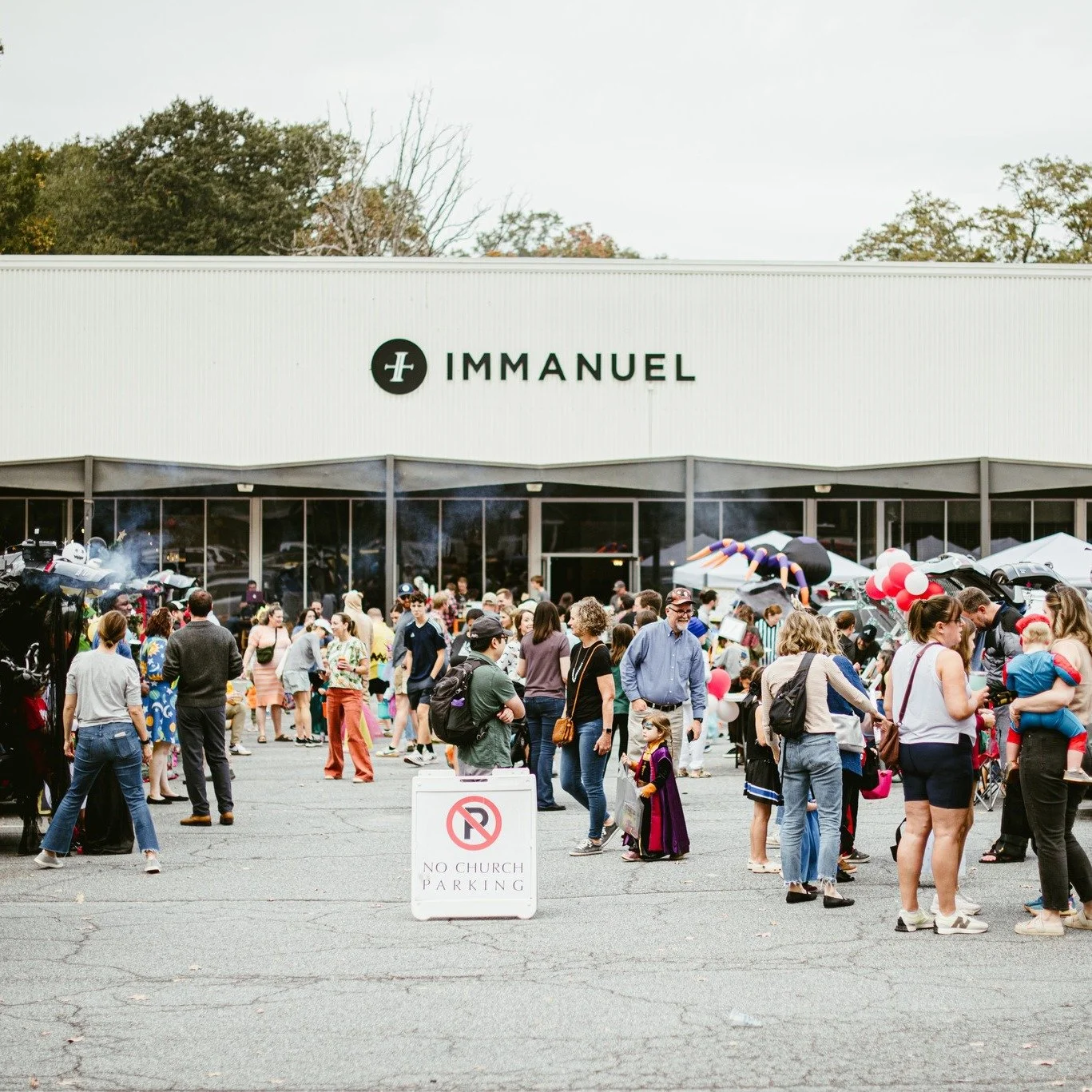 Our annual Fall Festival is happening soon &mdash; October 26th! 🍂 

We still need some volunteers to help us make this great event happen. If you are interested in trunk or treating, helping us set up/break down the event and/or donating candy, hea