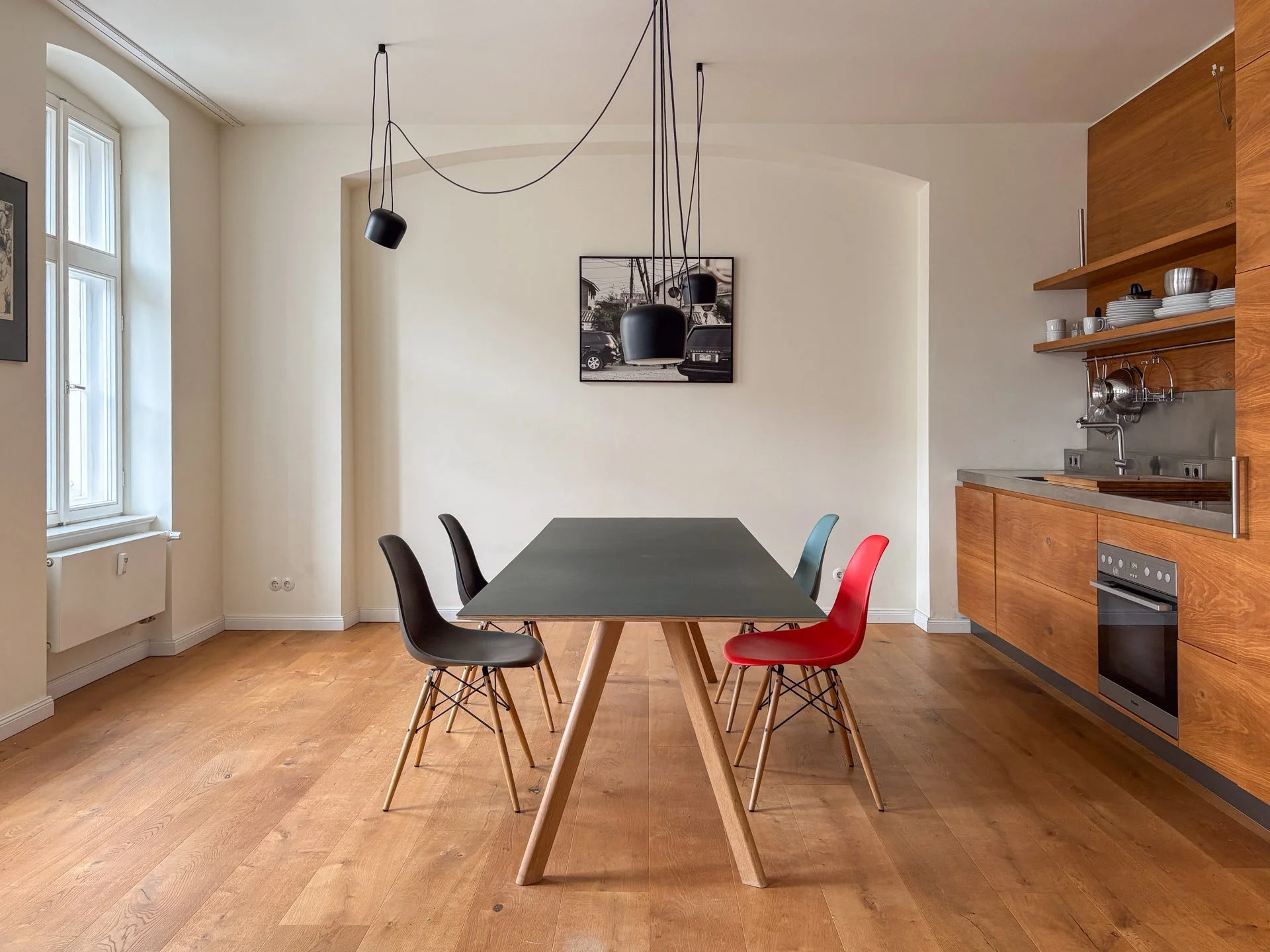 Berliner Altbau voller Charakter – Charmantes Zwei-Zimmer-Apartment in zentraler Lage