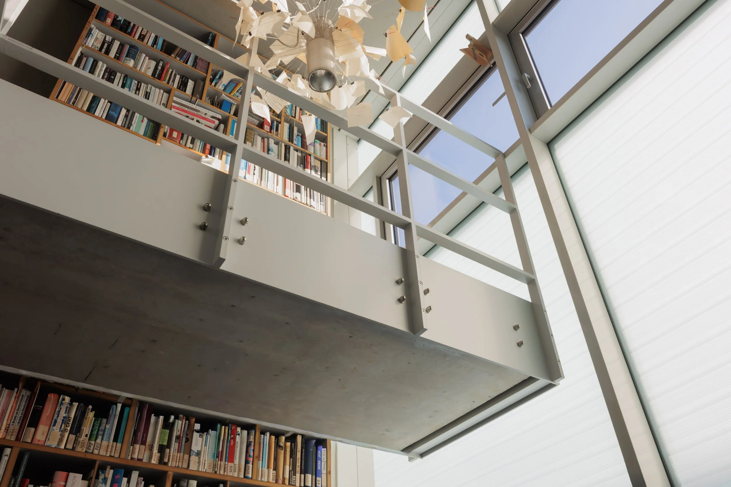 Ikonische Architektur und urbaner Lifestyle – „Kleiner Wolkenkratzer“ in Toplage der Berliner Innenstadt