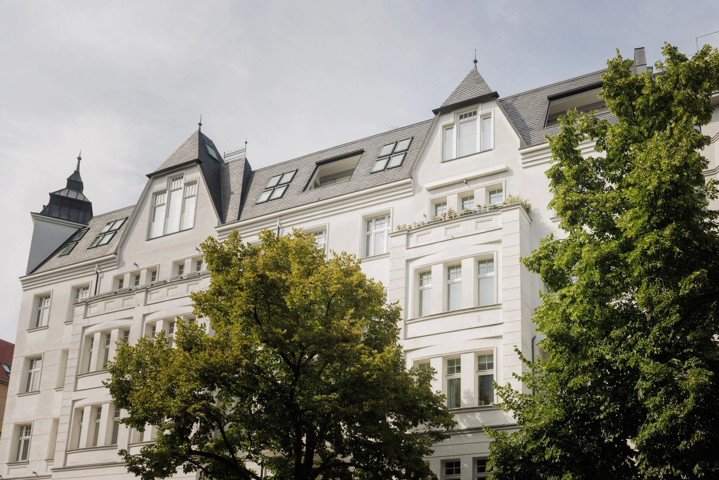 Elegante Altbauwohnung in bester Charlottenburger Lage