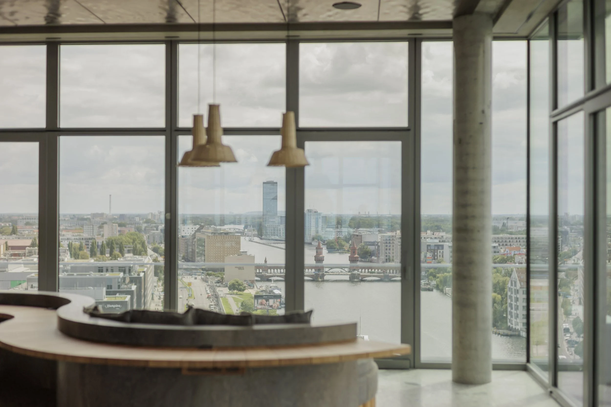 Penthouse an der Spree – Spektakuläres Wohnen auf höchstem Niveau