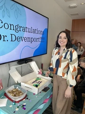 Wellcome our new post-doctoral fellow, Dr. Devenport!!!
