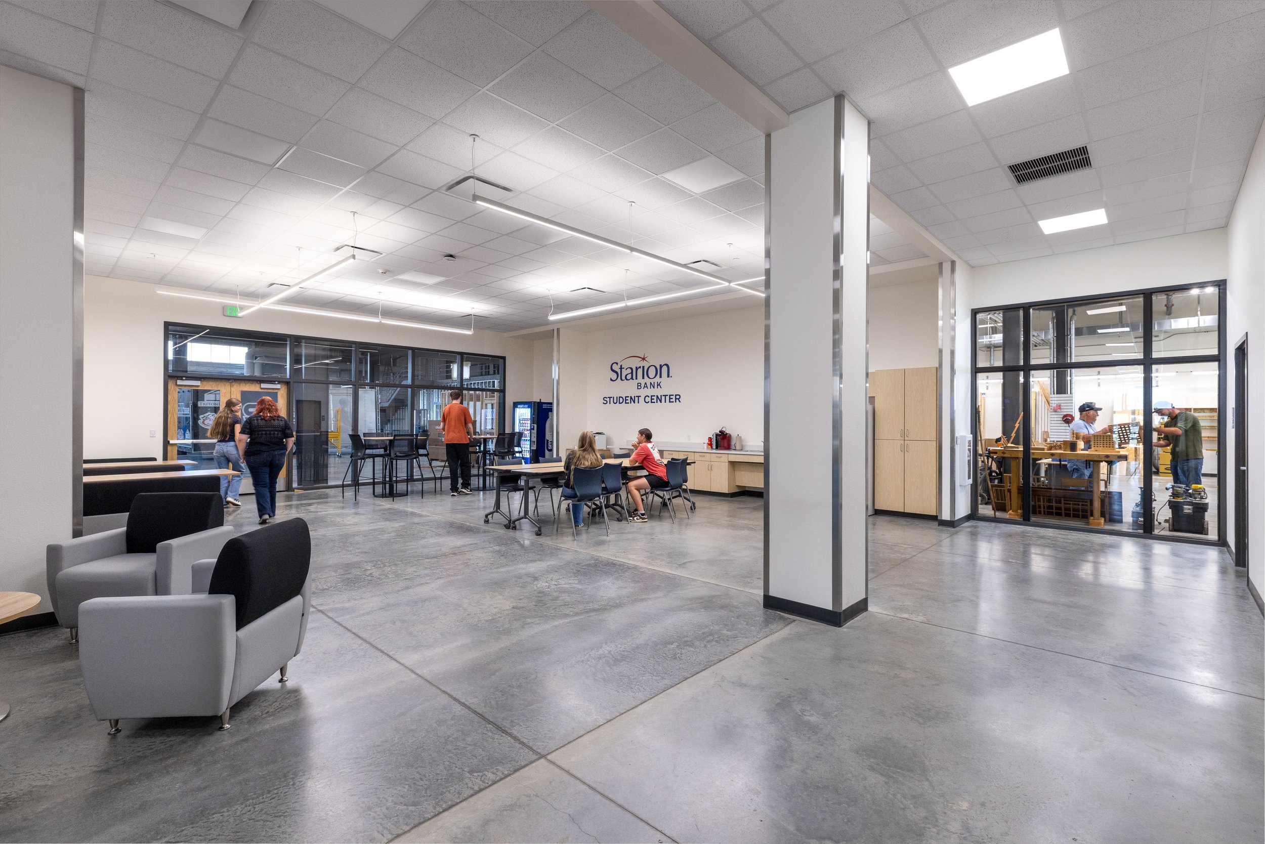 BPS_SilverRanchCareerAcademy-4.jpg