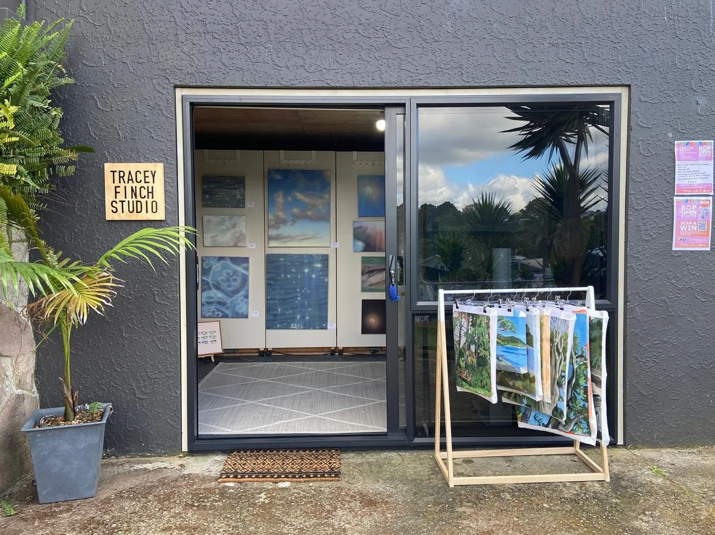 My art studio is open 👋

I&rsquo;m stop #25 on the BOP Open Studios art trail over the next 3 days. Come say hi!

11 Glenn Terrace, Otumoetai
9.30-4.30 daily, 21-23 Nov
2 parking spaces on drive, more nearby

@bopopenstudios @tfinch_art #bopopenstud