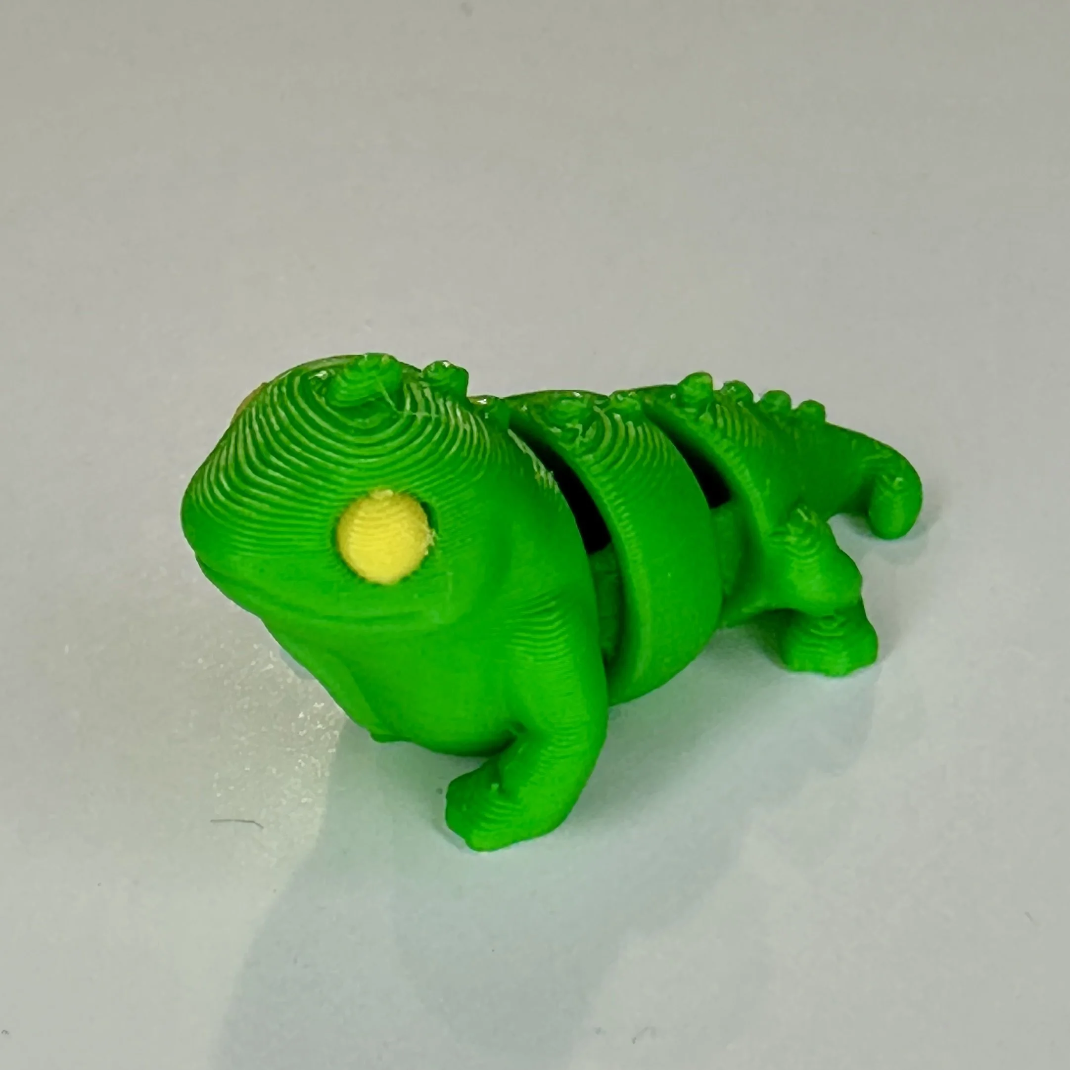 Tiny Pocket Pet - Iguana