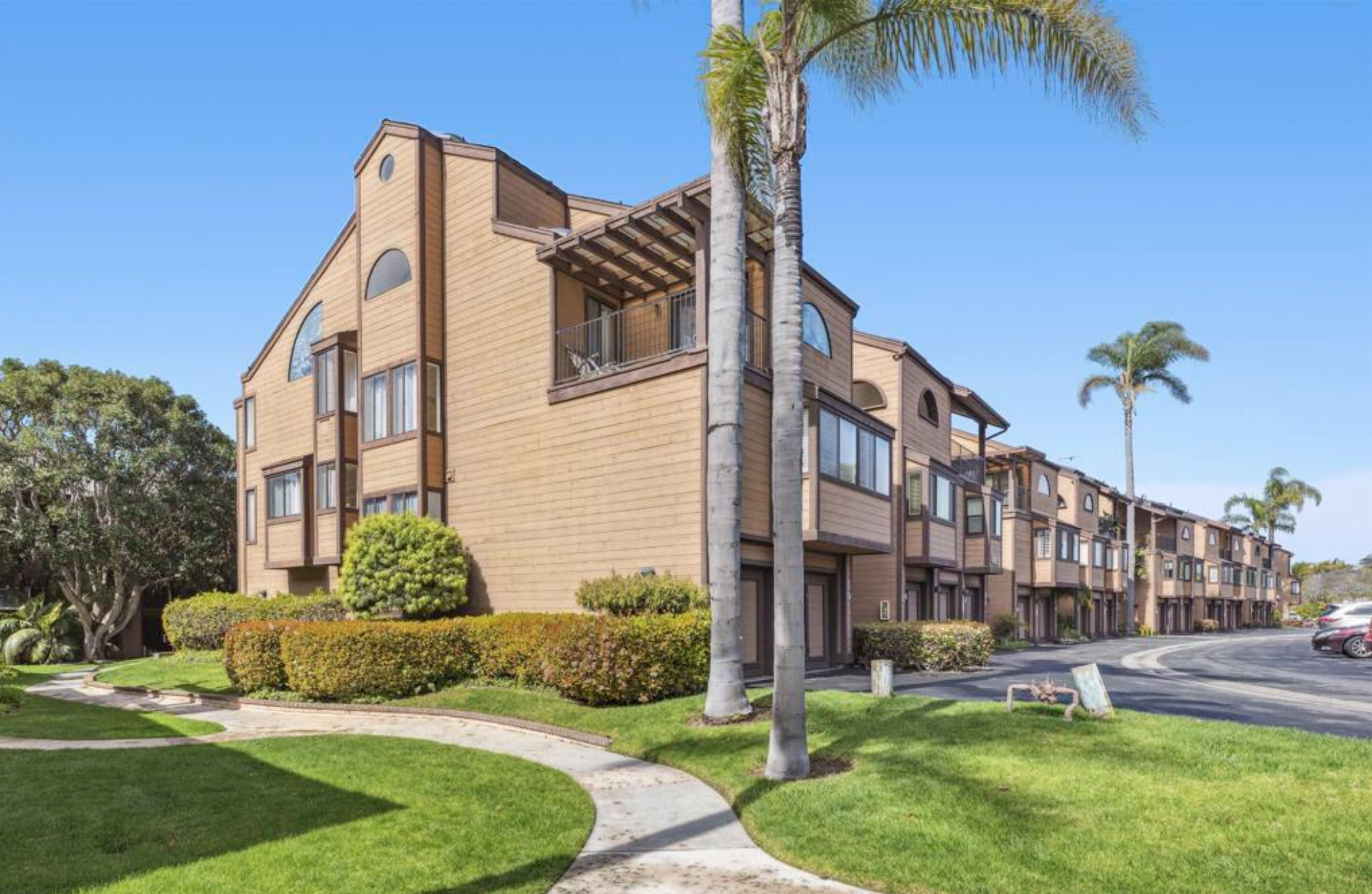 4015 Canario St Unit D, Carlsbad, CA 92008 - $800,000