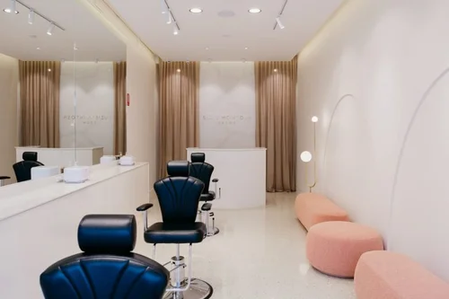 Coverage of the show stopping new Suzie Mcintosh Brows clinic
