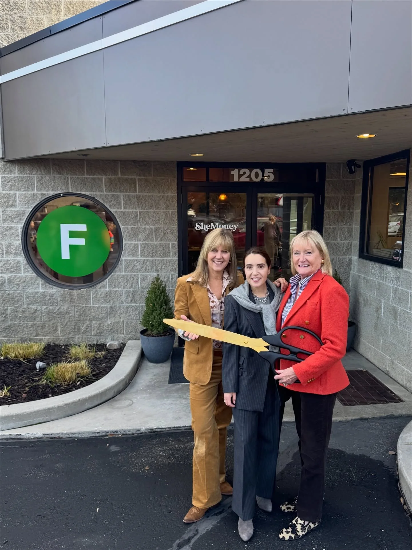 Last week we were thrilled to officially cut the ribbon on our new office space in Park City! 

Distrikt F is the headquarters for two consultancies: @SheMoney and @FarashaStyle. &ldquo;F&rdquo; stands for finance, fashion, feminism, film and f&ecirc