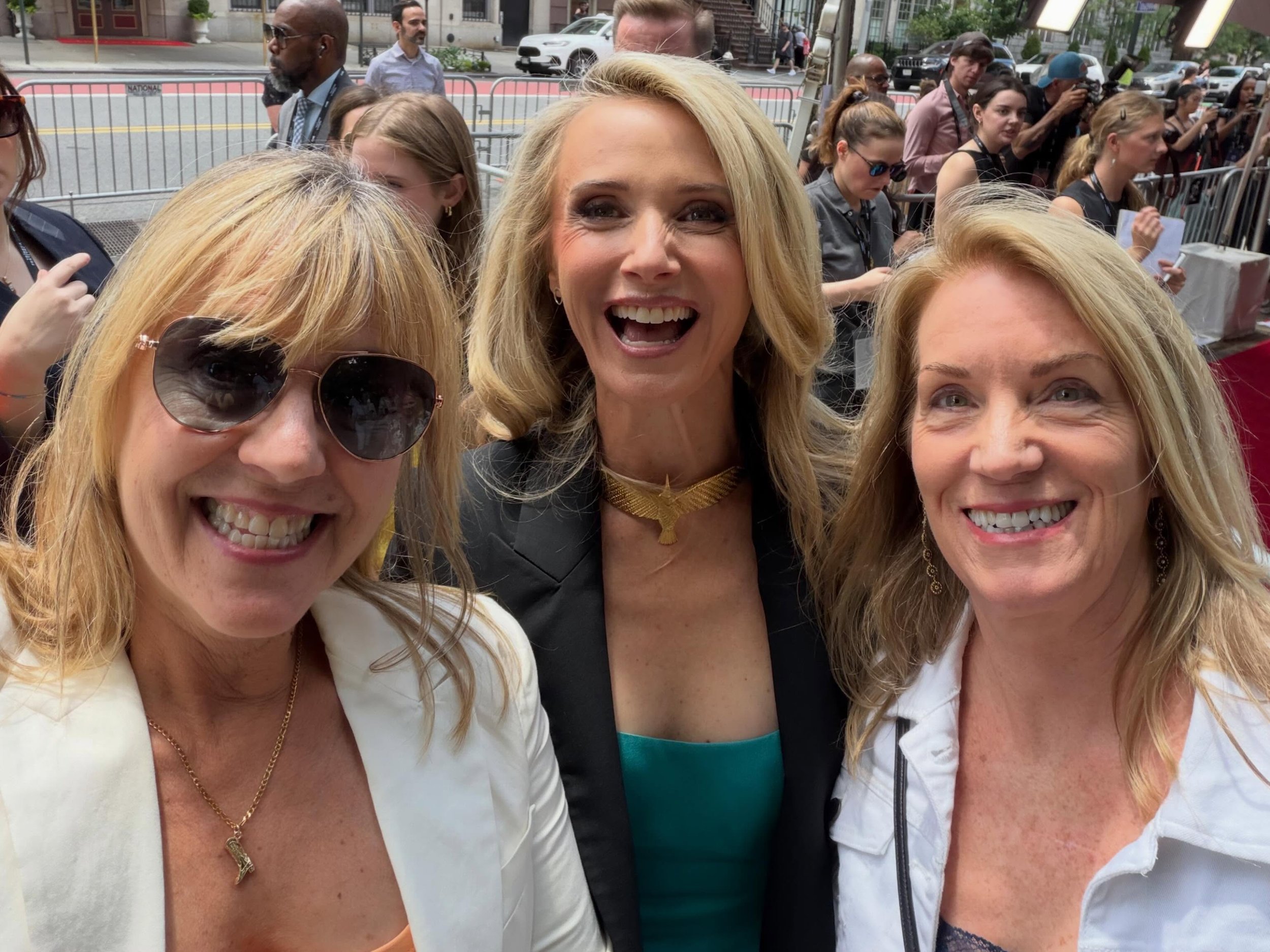 Last night, SheMoney founder @JackiZehner attended the premiere of Miss Representation: Rise Up at Tribeca, a film she was honored to support as an Executive Producer.

More than a decade after the original @MissRepresentation sparked a national conv