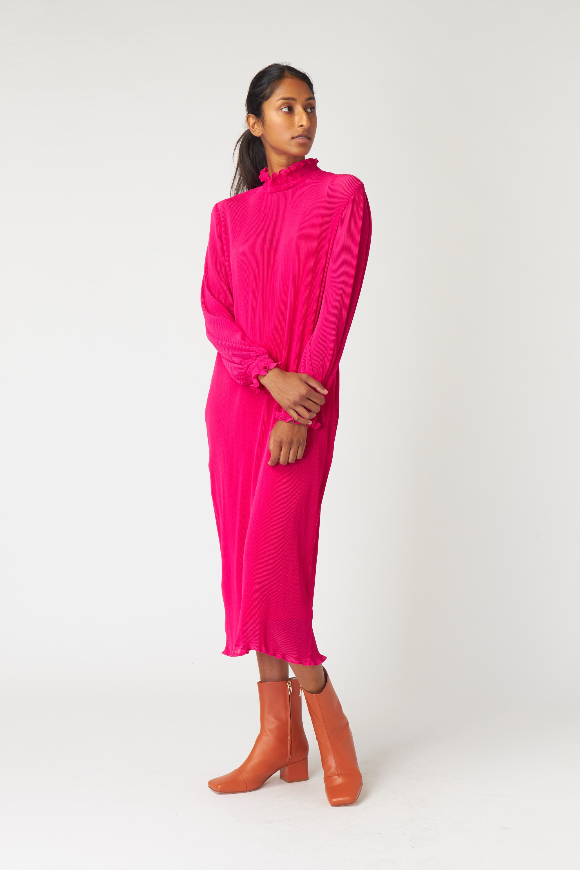 Lux-Shift-Dress-Pink-3250.jpg