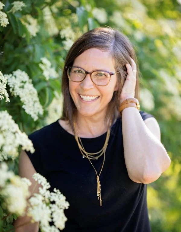 Episode 420. Cultivating Peace in Overwhelming Seasons with Nichole Suvar