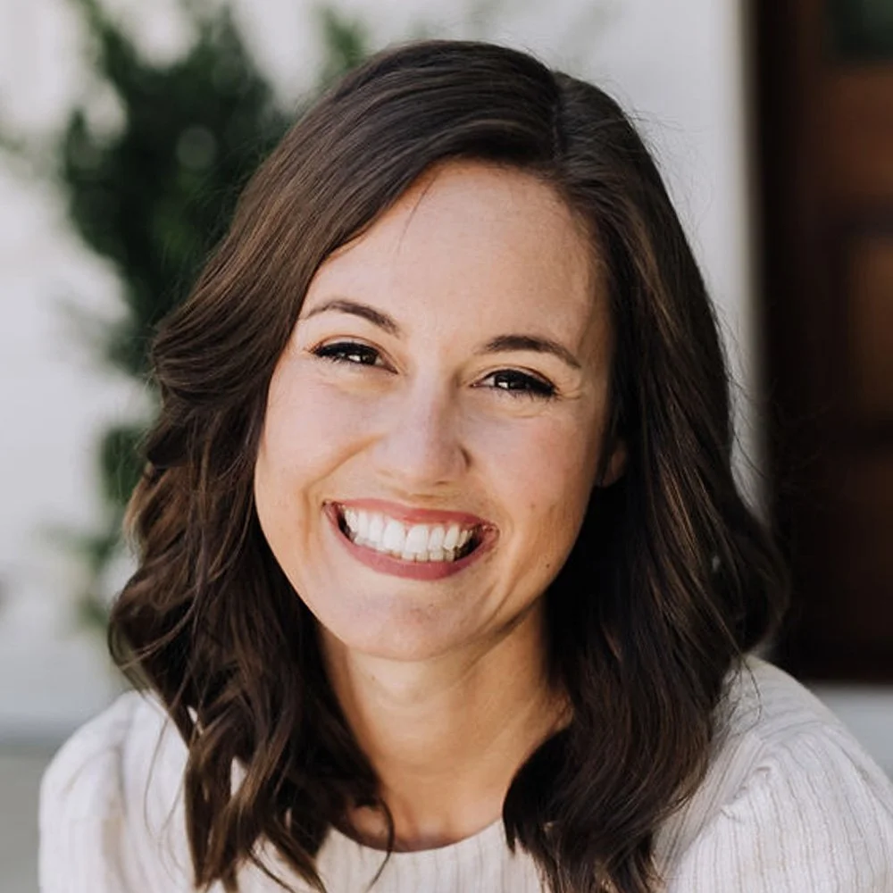 Episode 421.  Hope for the Weary Mom with Abbey Wedgeworth
