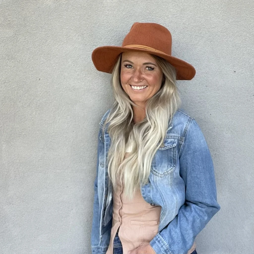 Episode 429. Isolation and Community with Jess Johnston