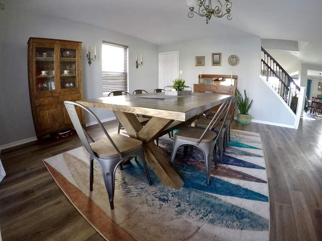 Oak_Table.jpg