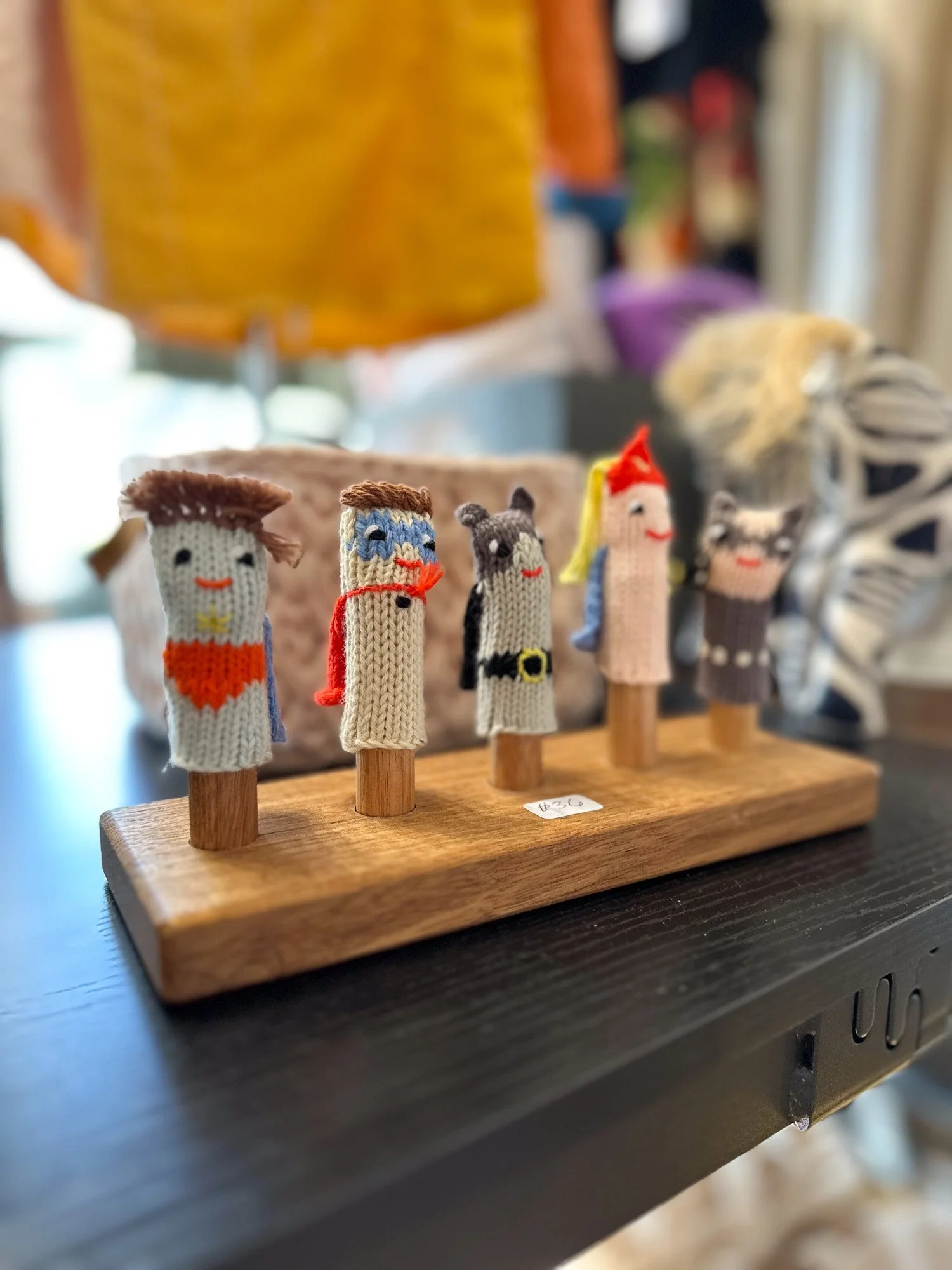 kids finger toys.jpeg