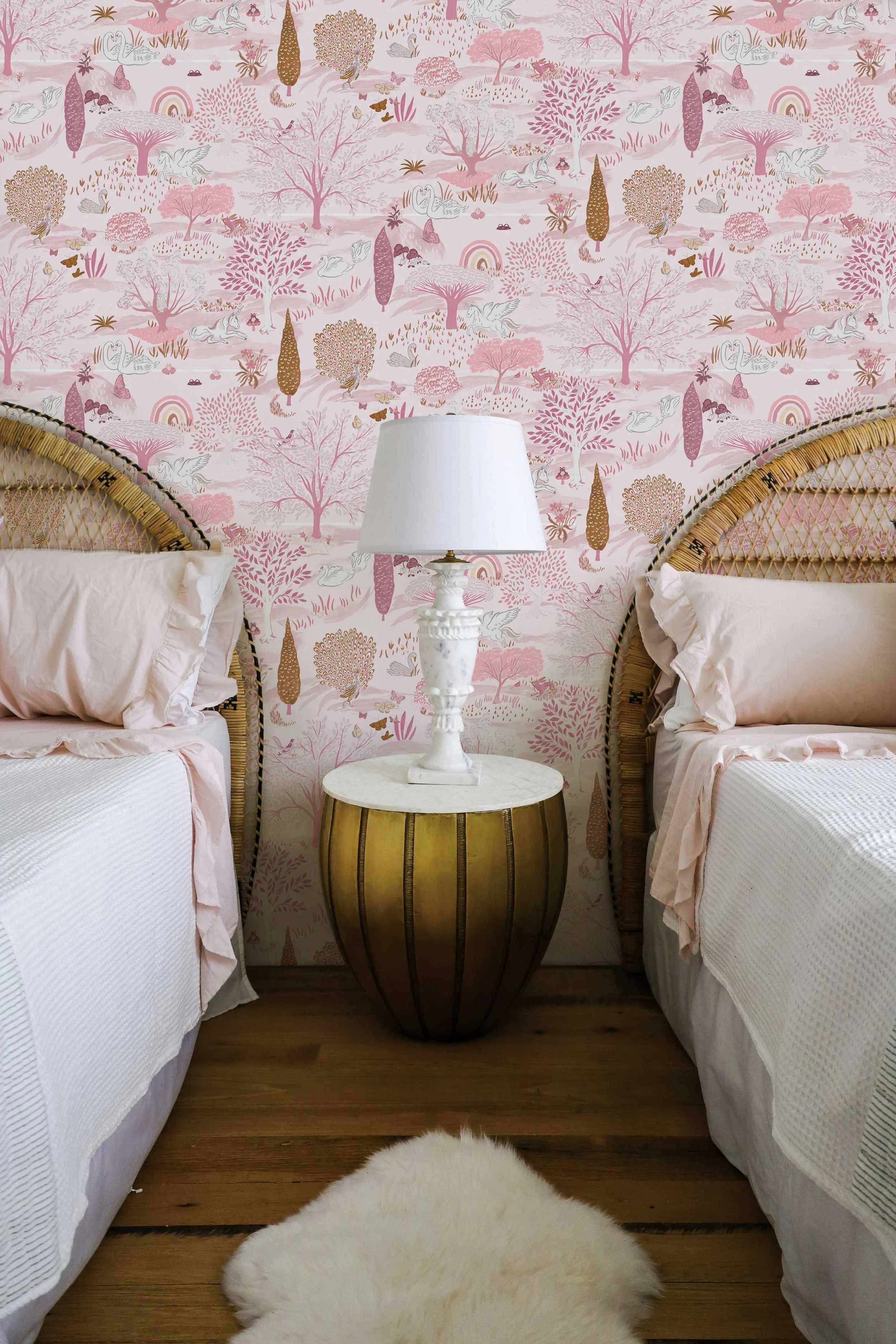 SS14249-sheshe-bubble-gum-pink-into-the-forest1.jpg