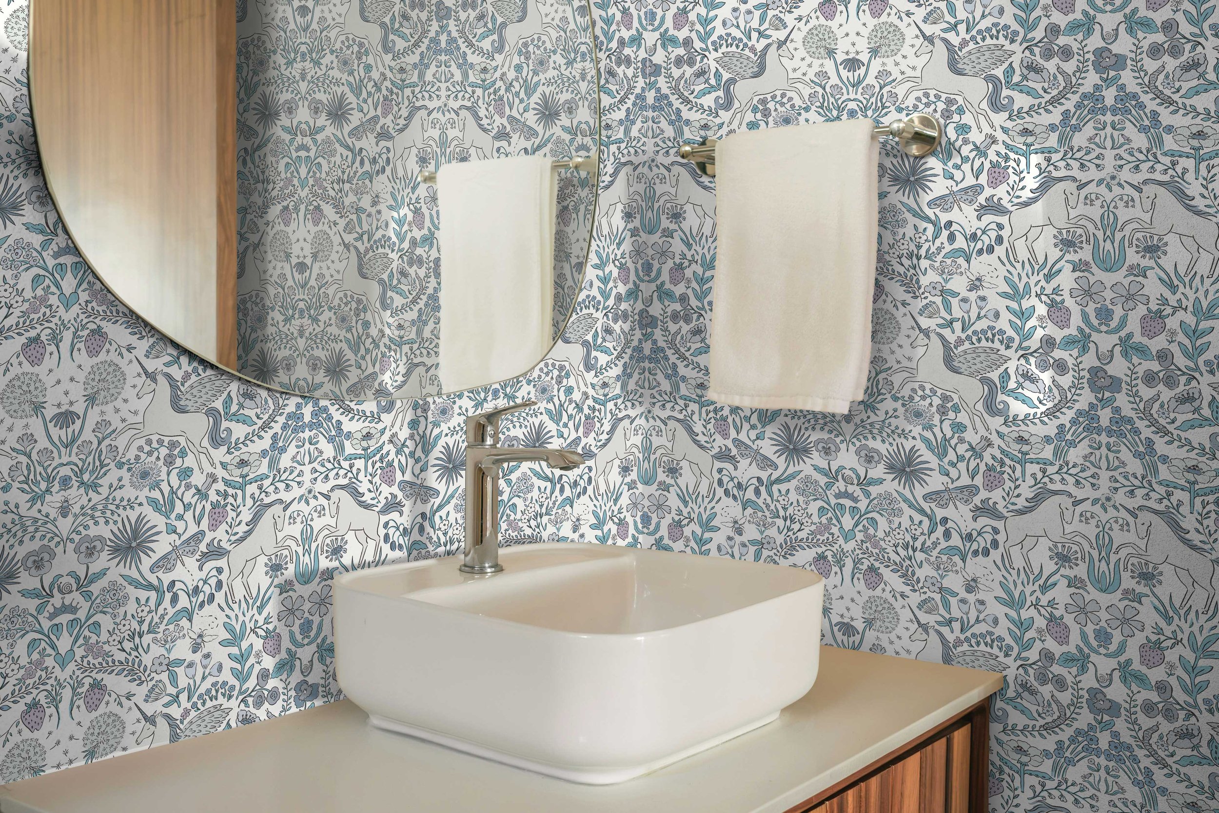 SS14255-sheshe-blue-meadow-unicorn-garden-peel1.jpg