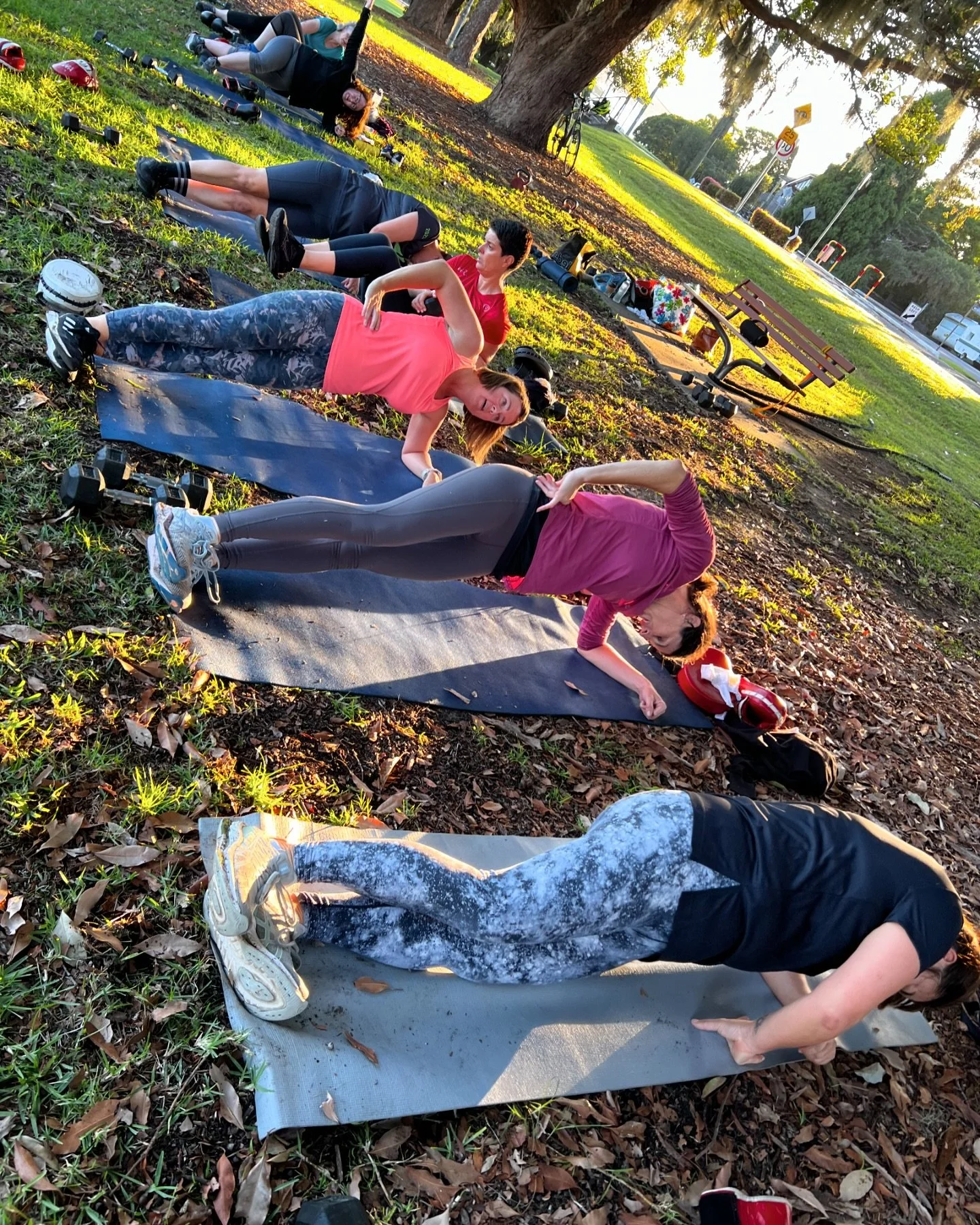 Beautiful Autumn skies on our early group today ✨

#manalgarciafitness #outdoorfitness #fitness #innerwestmums #kettlebells #skipping #boxing#run#triathlon#running#athletics#runner#trailrun#runners#trailrunning#parkrun#runhappy#nutrition#runnergirl#p