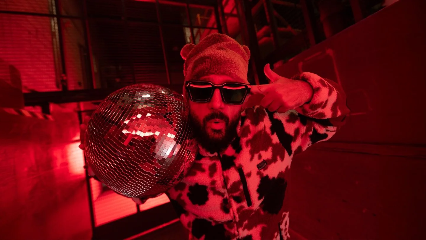 New photo @hatiras by @astrolabstudios @weitnermusic 📸❤️🪩

Check out my single "Bad Mon Sound" on @mau5trap 

www.Hatiras.com #Hatiras #HouseMusic