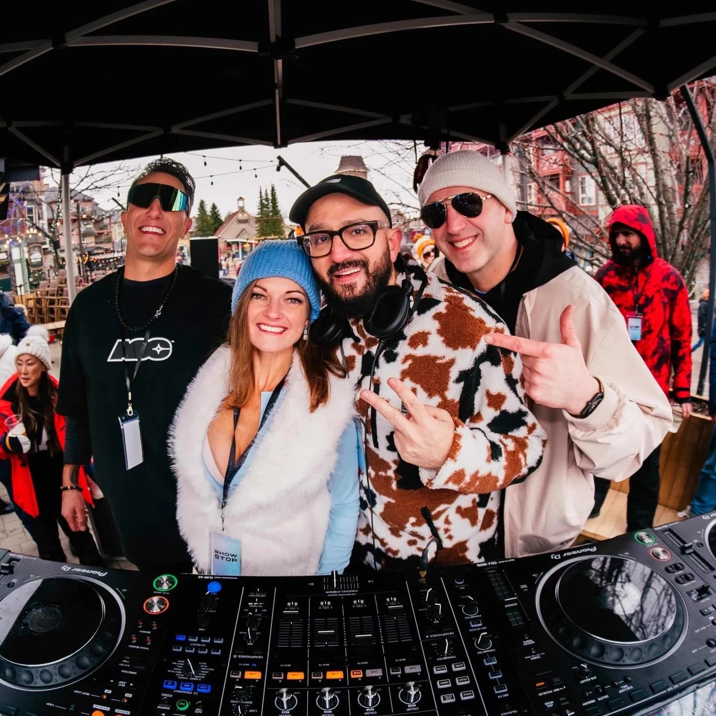 Big love to @aftrglowfestival ❤️⛷️❄️ 
What an awesome, fun party! 

📸 @alexgayoso_ 🎵 @spacediscorecords