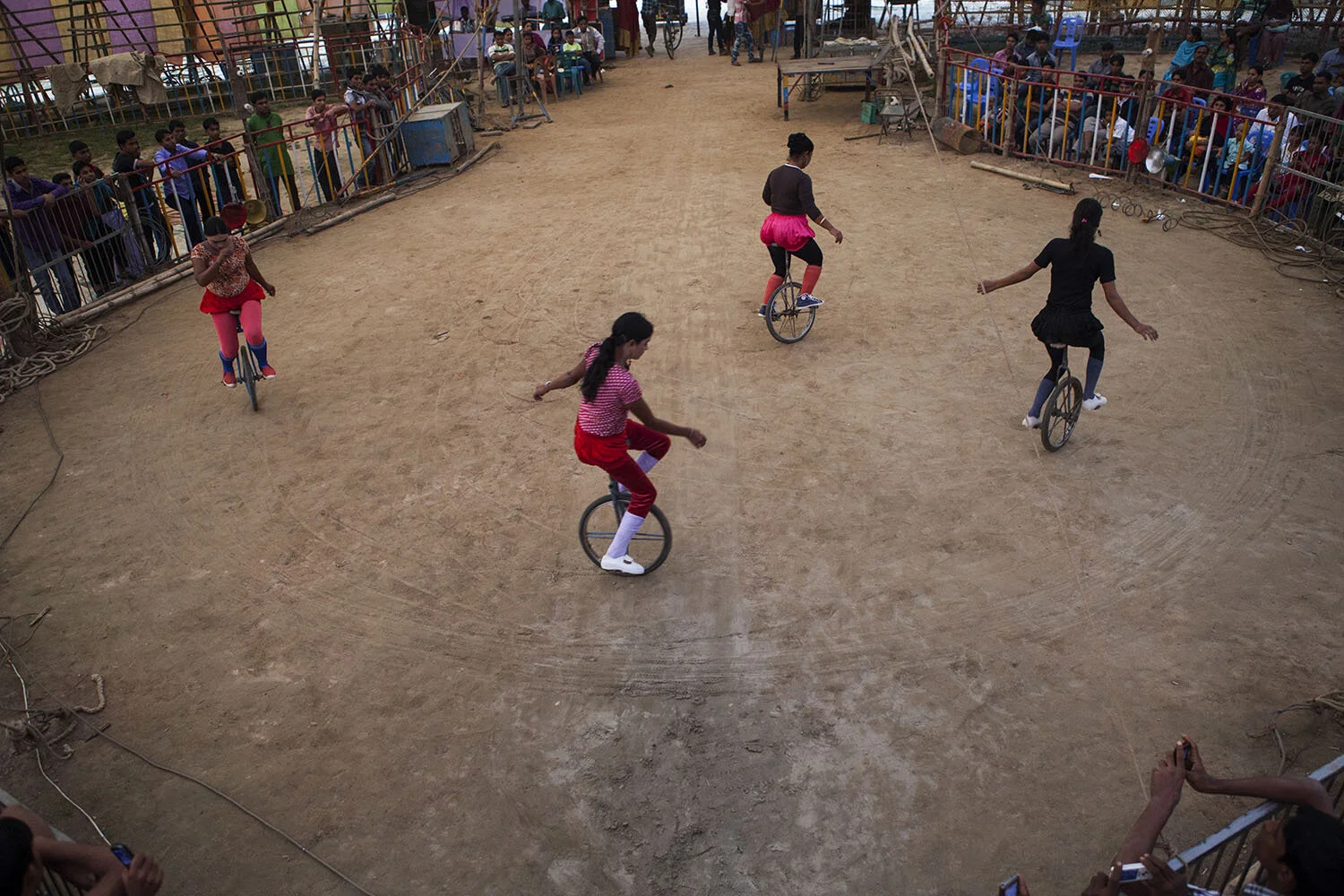 Traditional Circus of Bangladesh_06.jpg