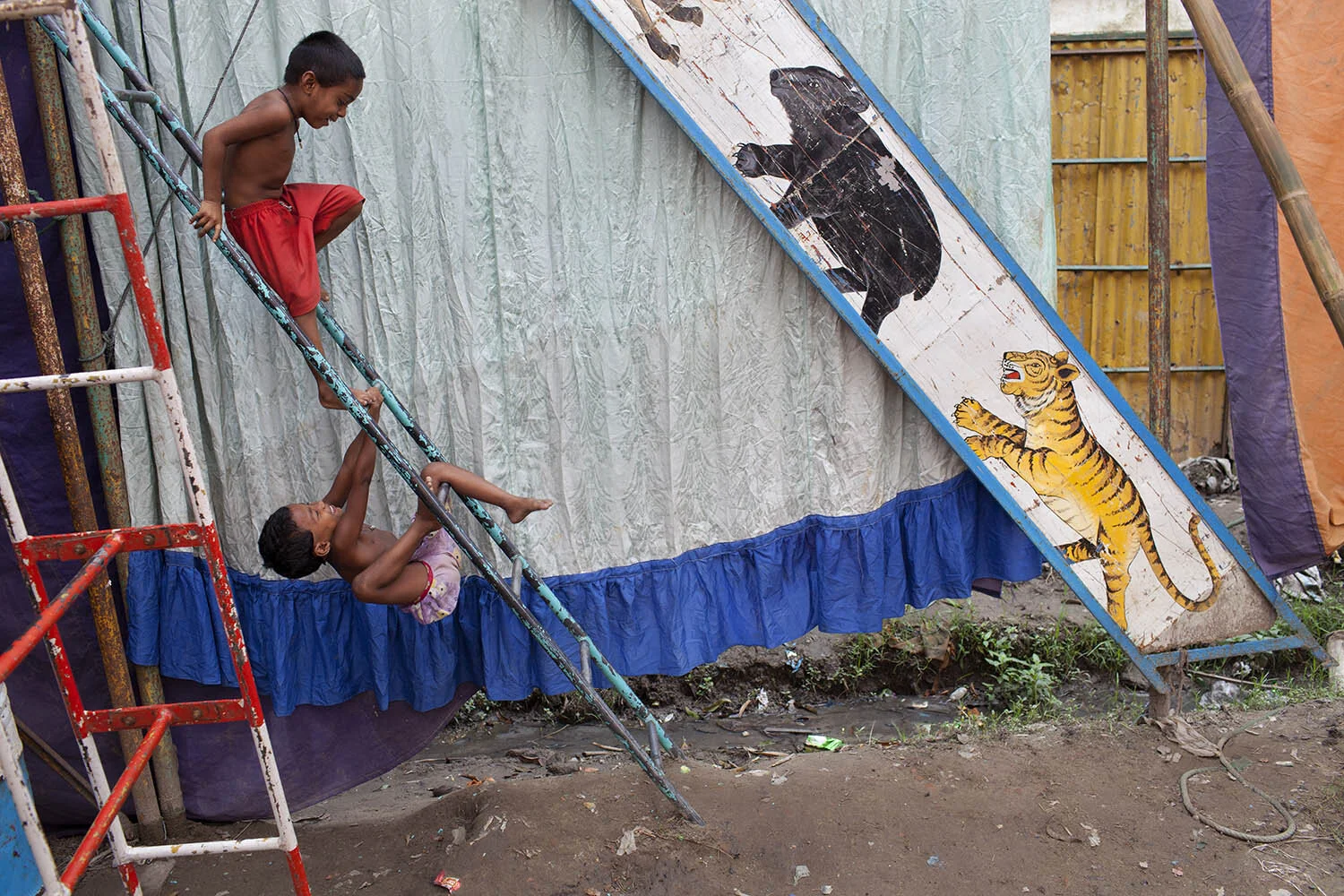 Traditional Circus of Bangladesh_22.jpg