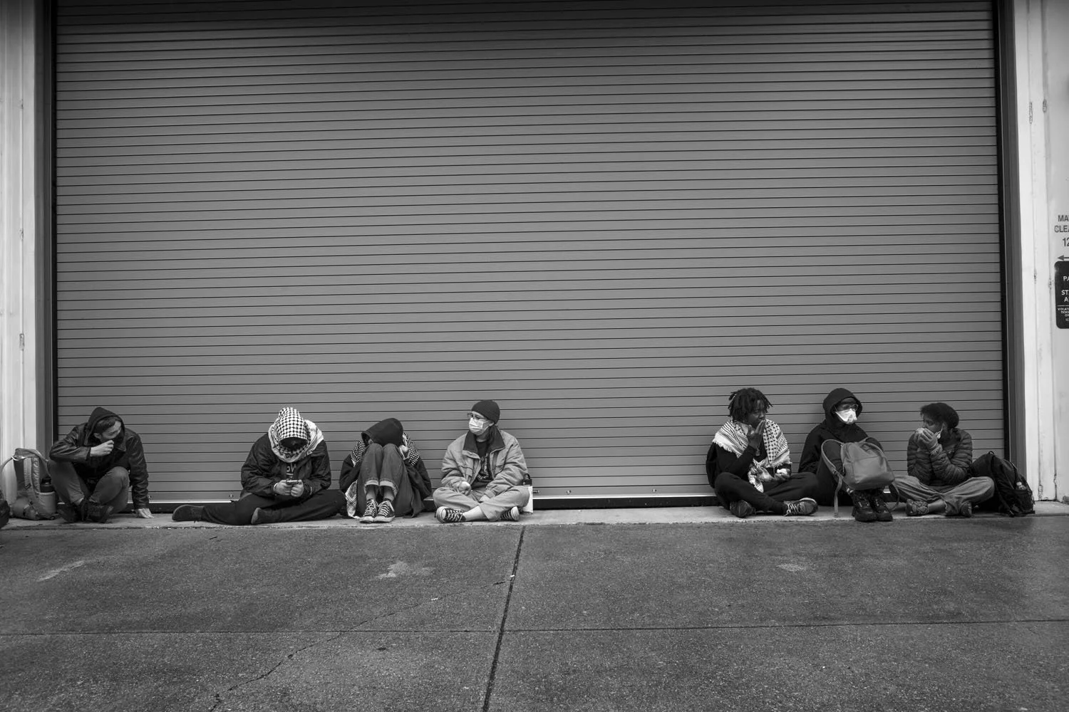 VN9A8500BW.jpg